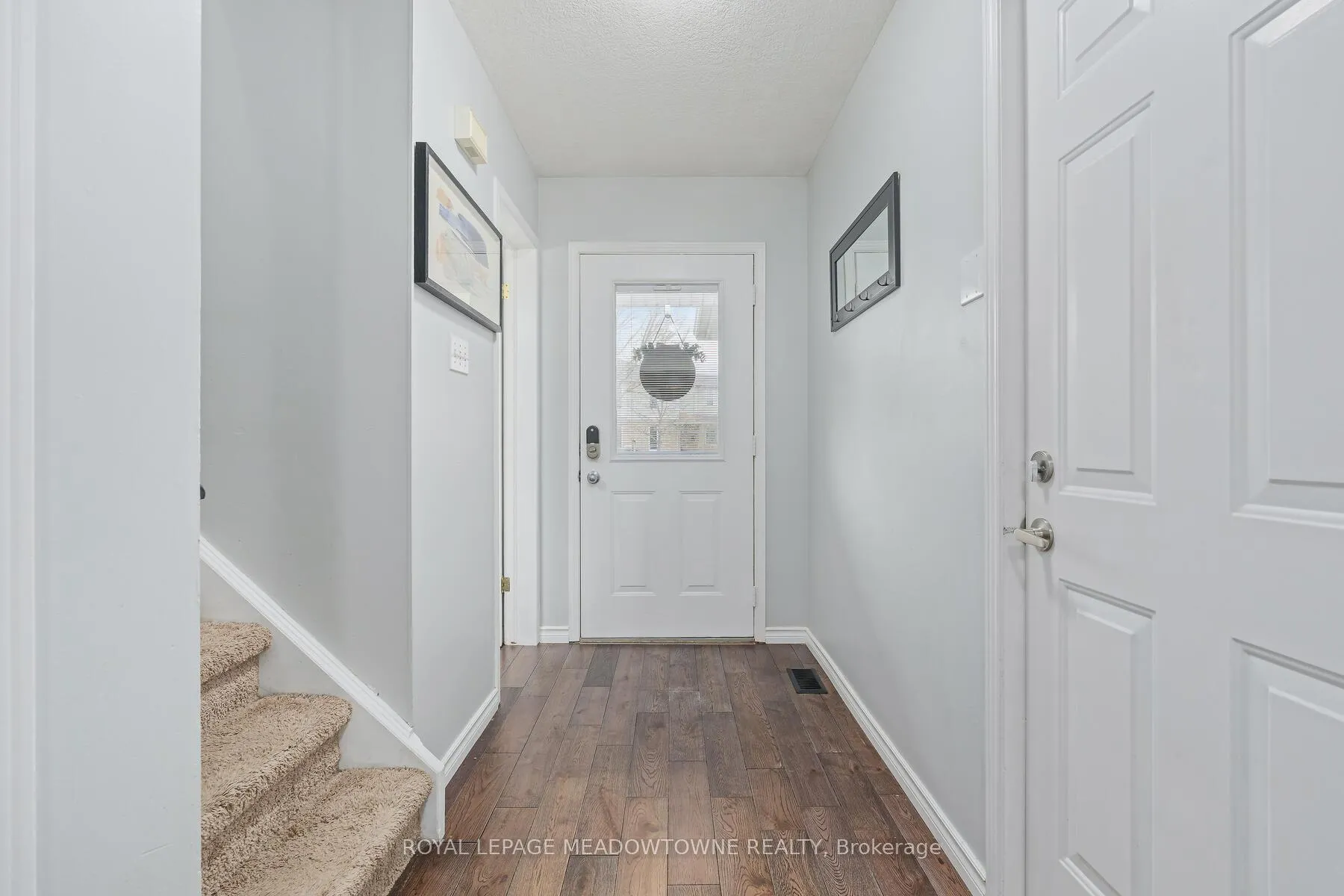Photo 6 of 92 Hill Trail, Guelph, Grange Road — HOMEH