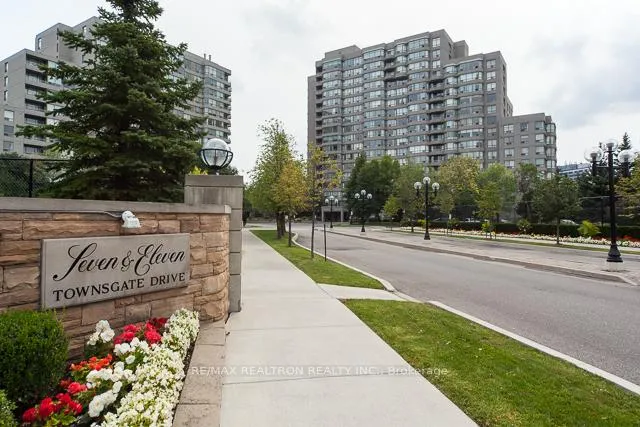 Photo 1 of Unit #107, 11 Townsgate Drive, Vaughan, Crestwood-Springfarm-Yorkhill — HOMEH