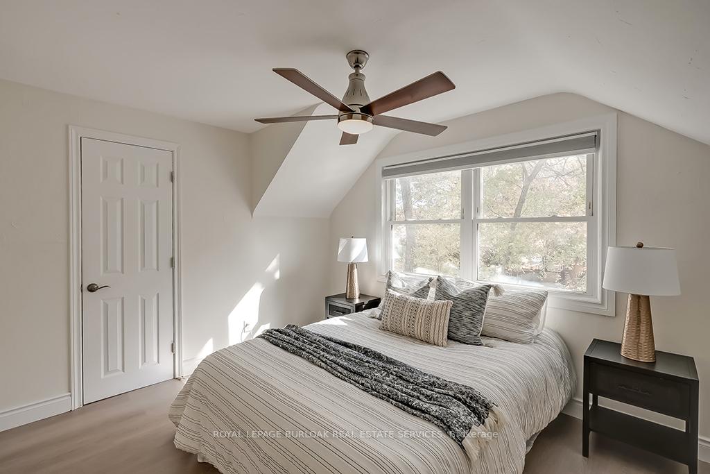 Photo 12 of 1452 Augustine Drive, Burlington, Mountainside — HOMEH
