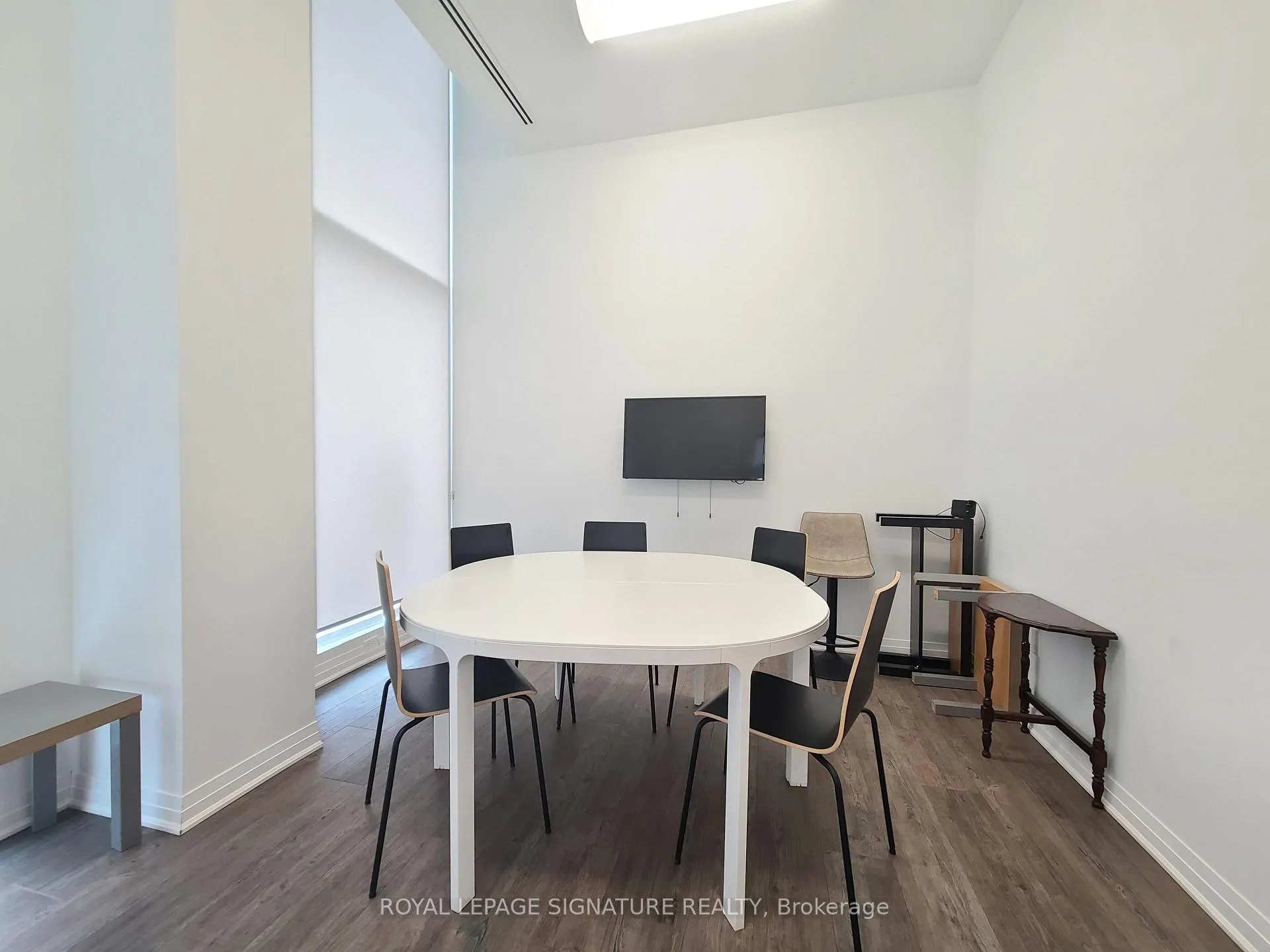 Photo 25 of Unit 612, 1900 Simcoe Street, Oshawa, Samac — HOMEH