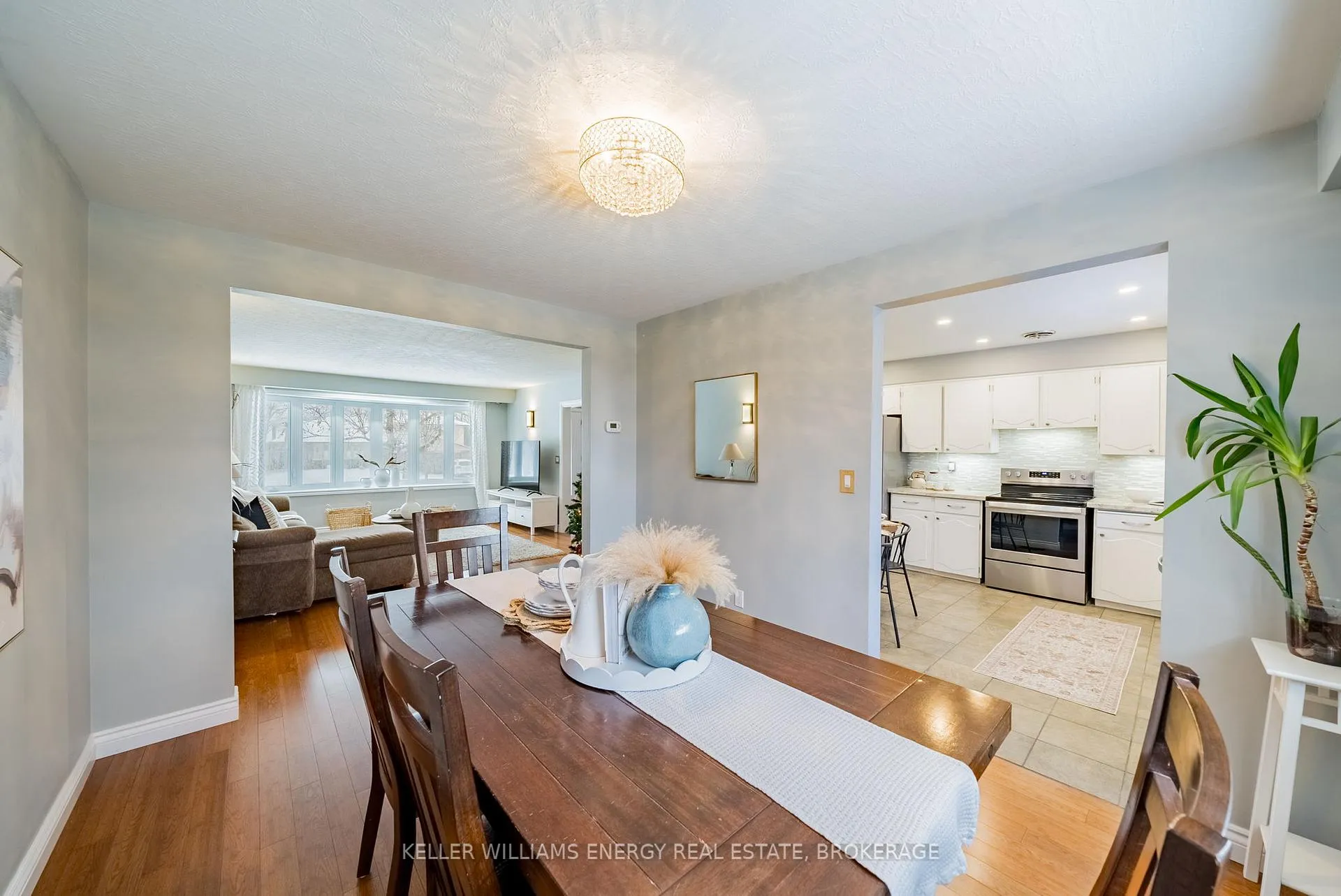 Photo 7 of 755 Fernhill Boulevard, Oshawa, Northglen — HOMEH