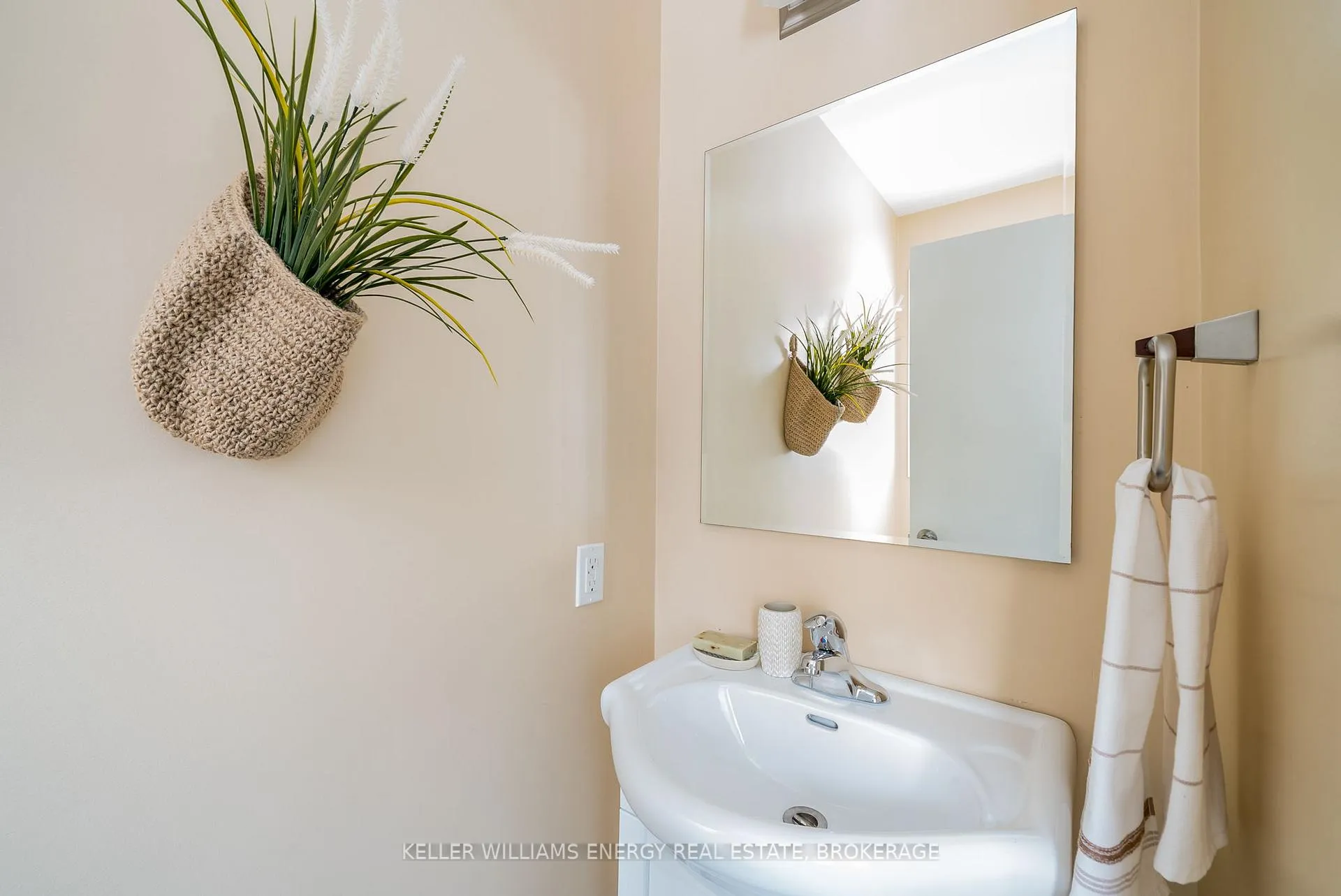 Photo 21 of 755 Fernhill Boulevard, Oshawa, Northglen — HOMEH