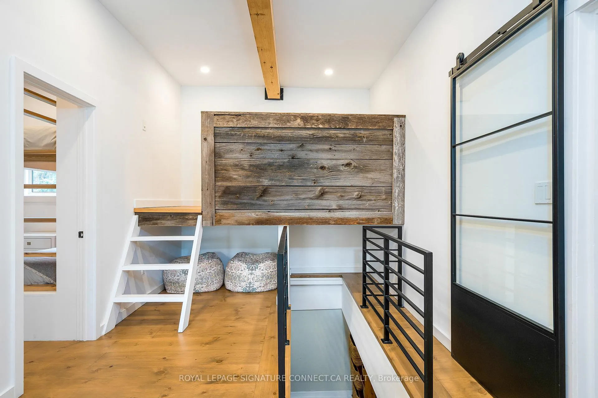 Photo 33 of 118 Settlers Way, Blue Mountains — HOMEH
