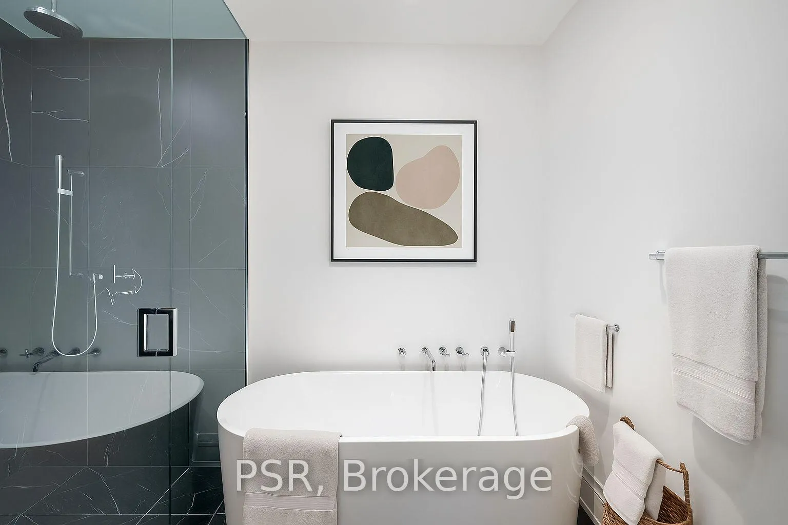 Photo 9 of Unit 4C, 2010 Bathurst Street, Toronto, Humewood-Cedarvale — HOMEH
