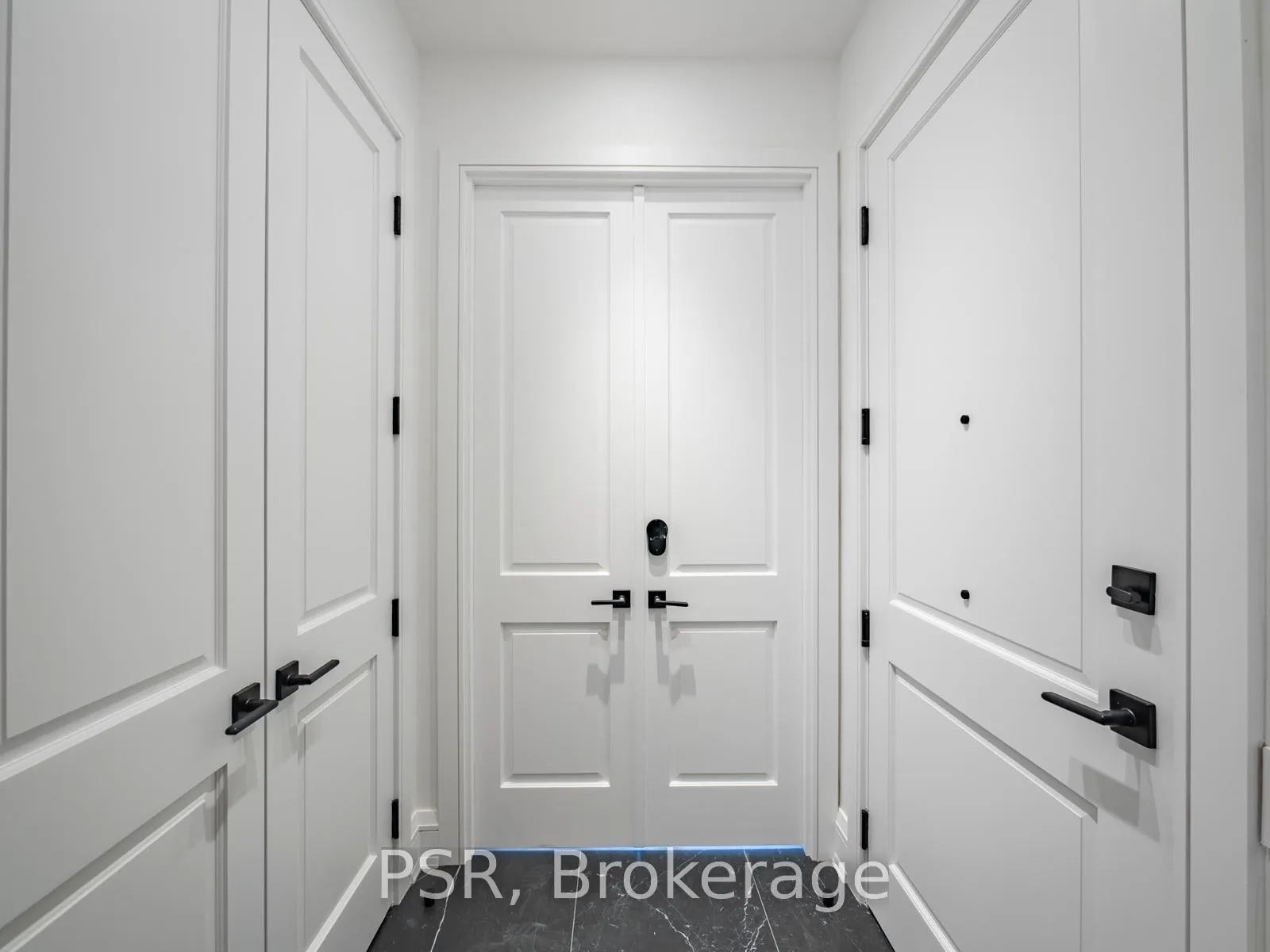 Photo 13 of Unit 4C, 2010 Bathurst Street, Toronto, Humewood-Cedarvale — HOMEH