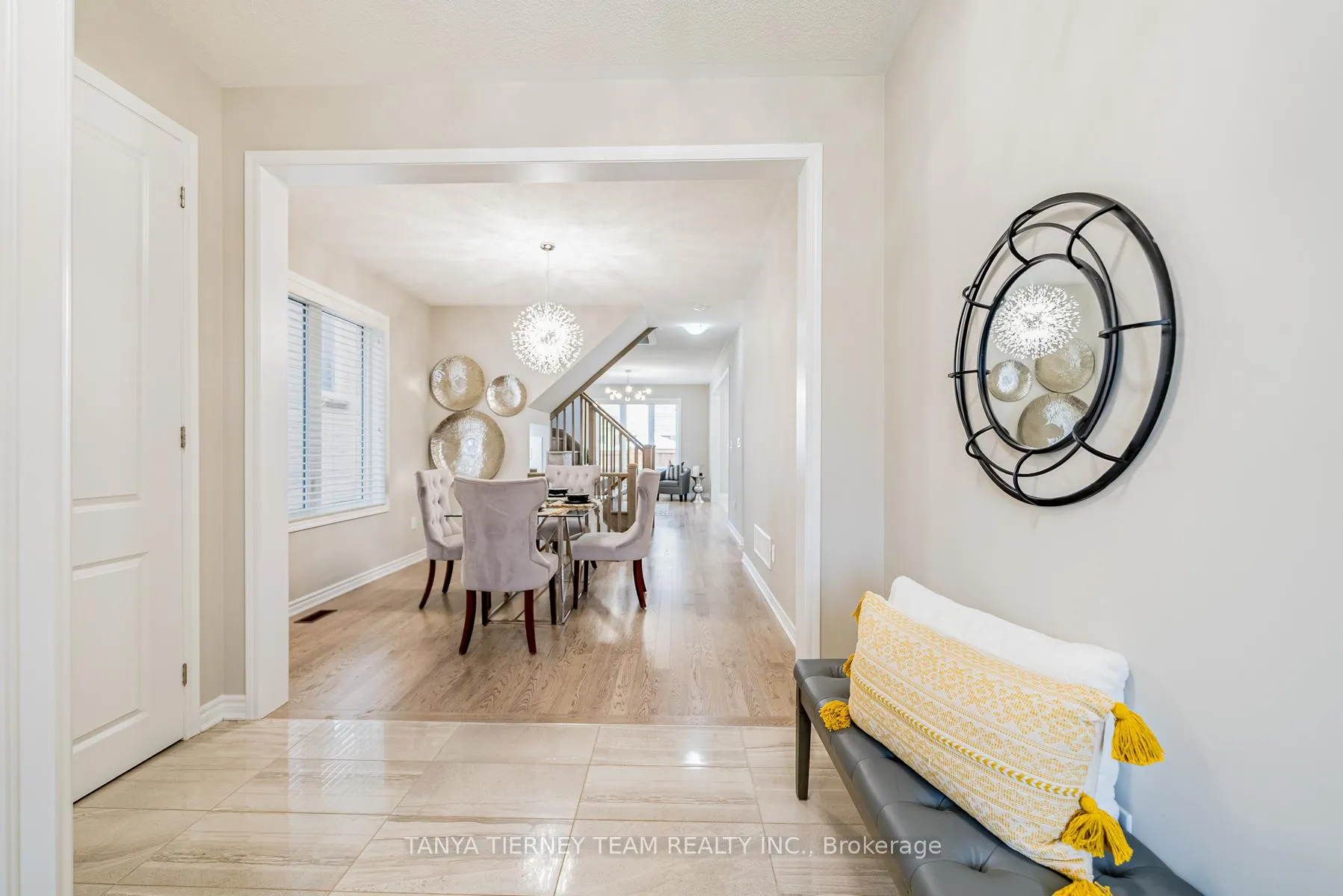 Photo 5 of 21 Kilmarnock Crescent, Whitby, Rural Whitby — HOMEH