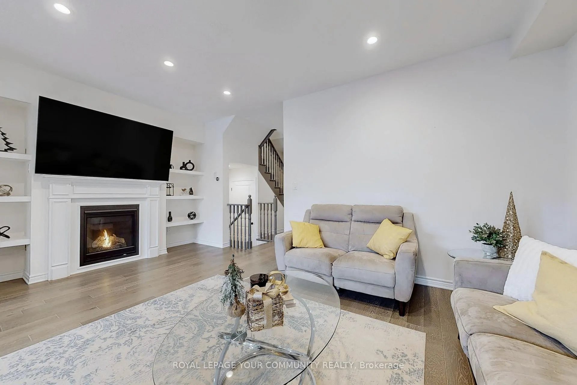 Photo 12 of 57 Vedette Way, Vaughan, Vellore Village — HOMEH