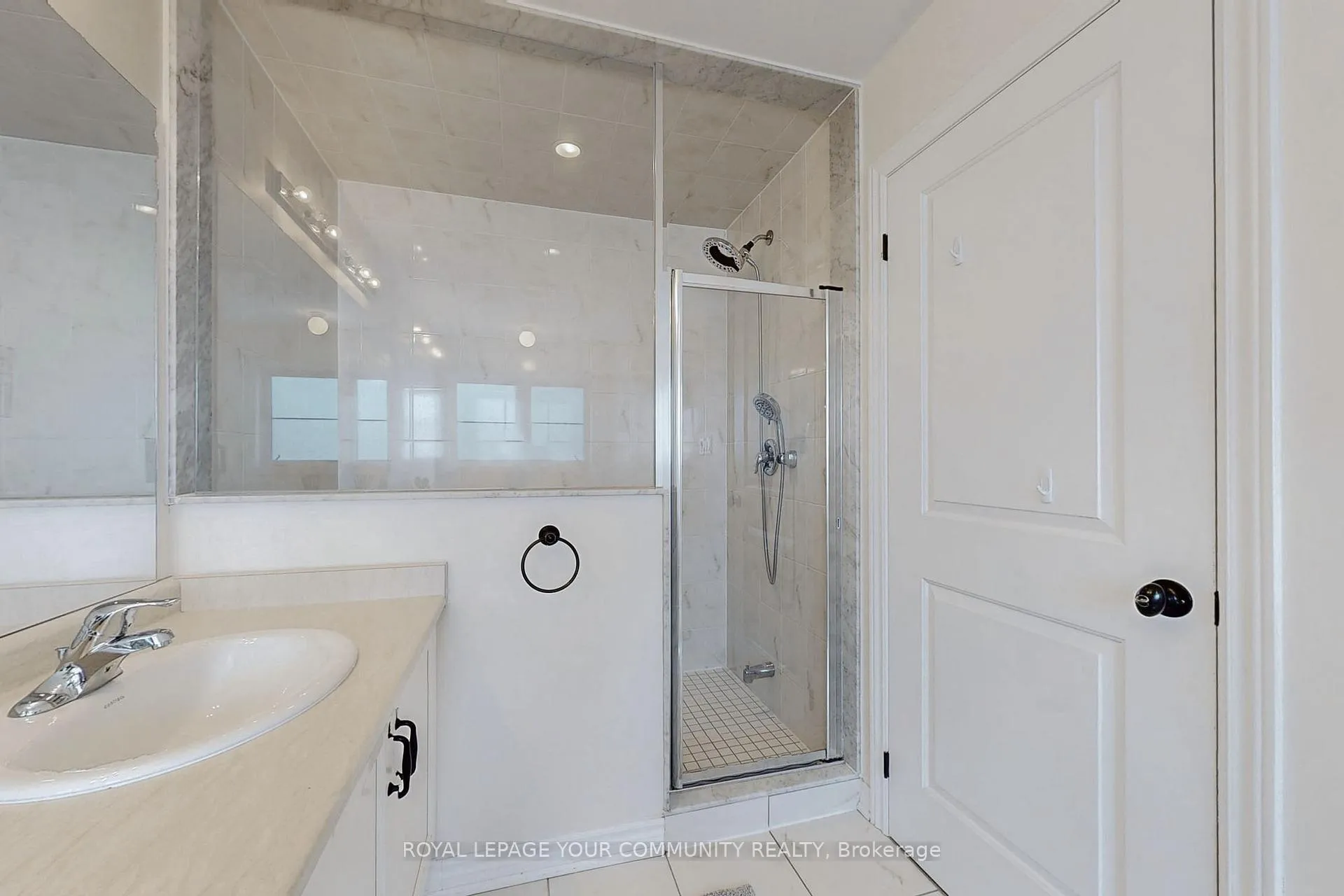Photo 22 of 57 Vedette Way, Vaughan, Vellore Village — HOMEH