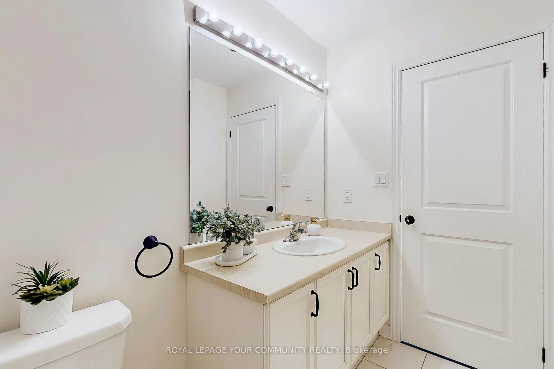 Photo 29 of 57 Vedette Way, Vaughan, Vellore Village — HOMEH