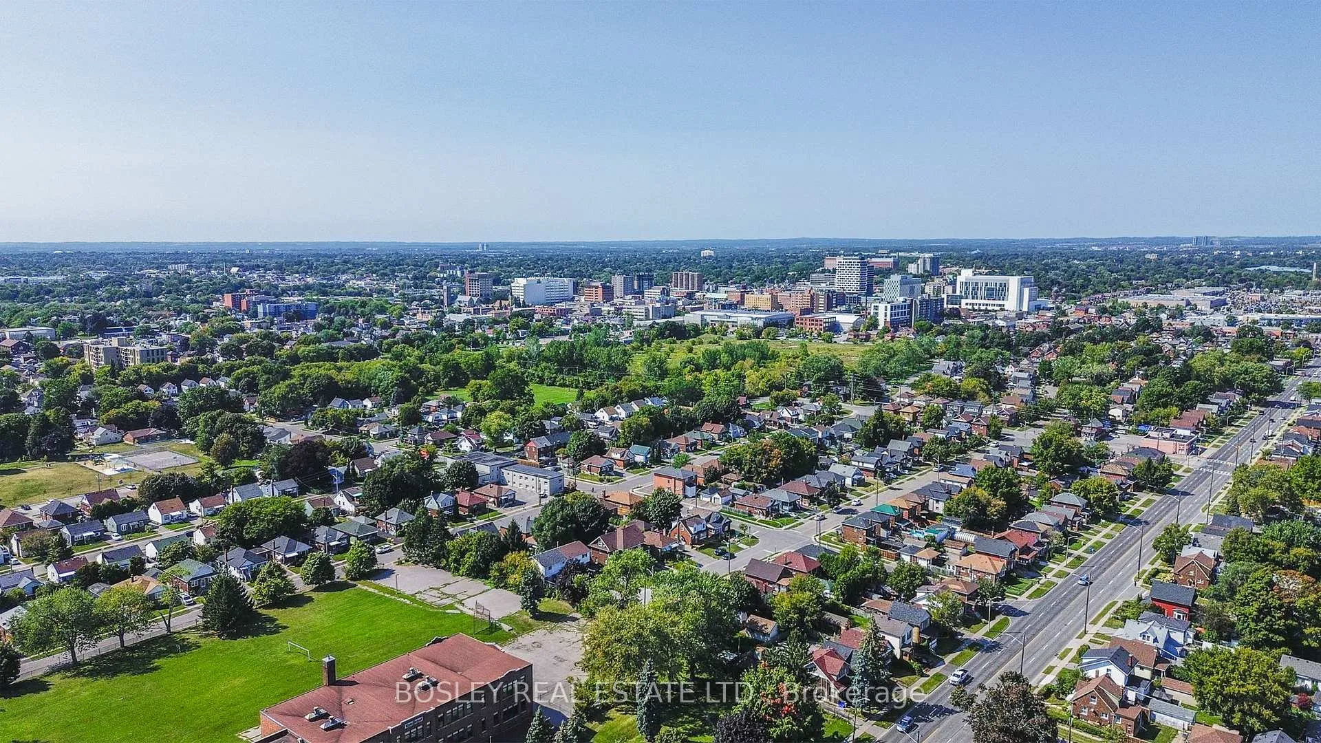 Photo 2 of 286 Saint Eloi Avenue, Oshawa, Central — HOMEH