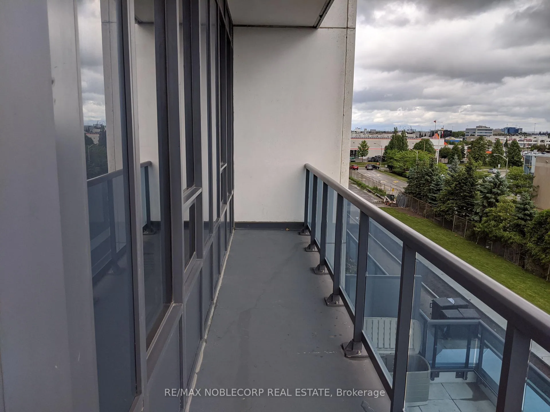Photo 12 of Unit 317, 3600 Highway 7 W, Vaughan, Vaughan Corporate Centre — HOMEH