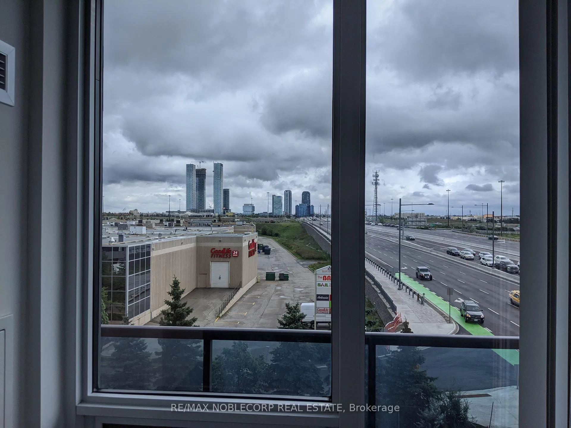 Photo 19 of Unit 317, 3600 Highway 7 W, Vaughan, Vaughan Corporate Centre — HOMEH