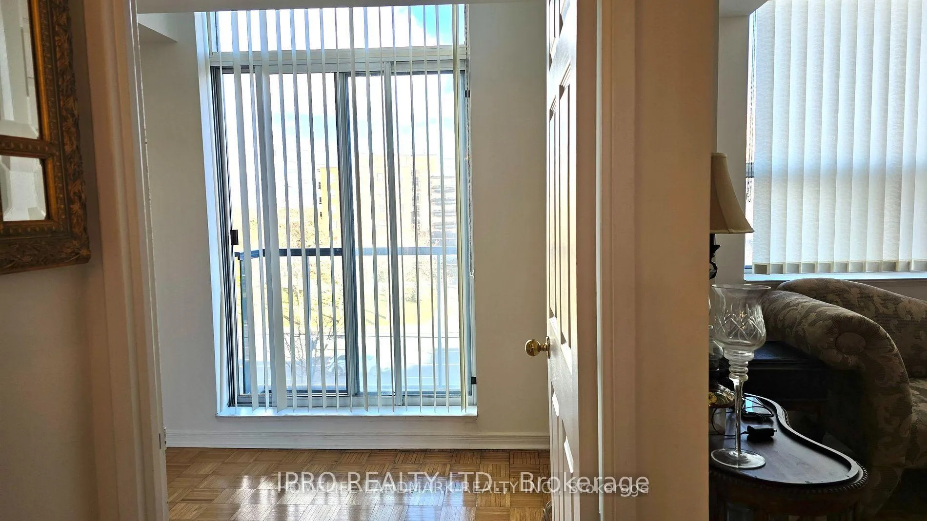 Photo 8 of Unit 303, 7378 Yonge Street E, Vaughan, Crestwood-Springfarm-Yorkhill — HOMEH