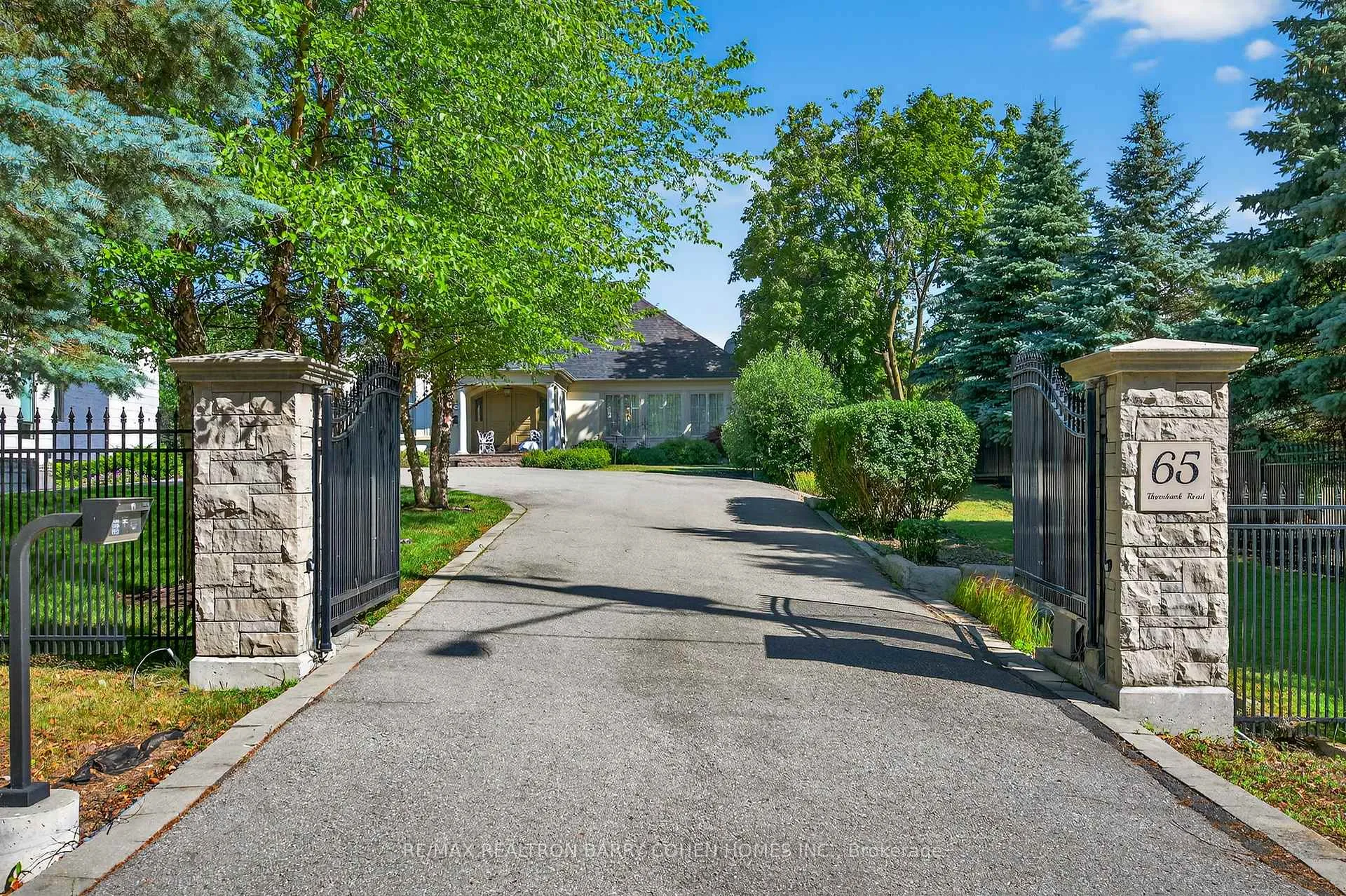 Photo 1 of 65 Thornbank Road, Vaughan, Uplands — HOMEH