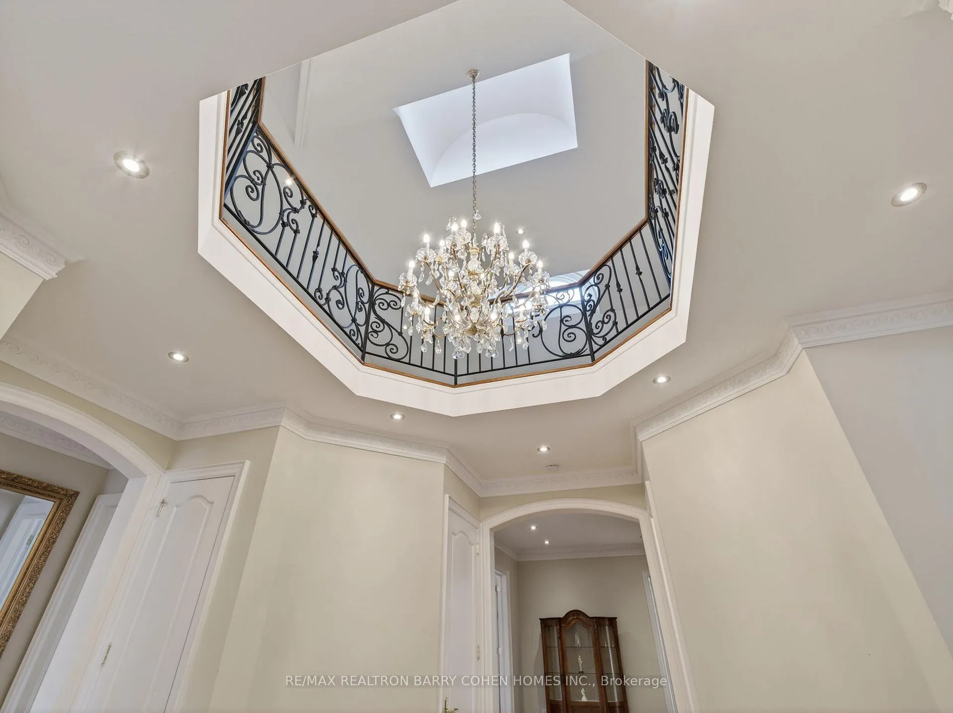 Photo 4 of 65 Thornbank Road, Vaughan, Uplands — HOMEH