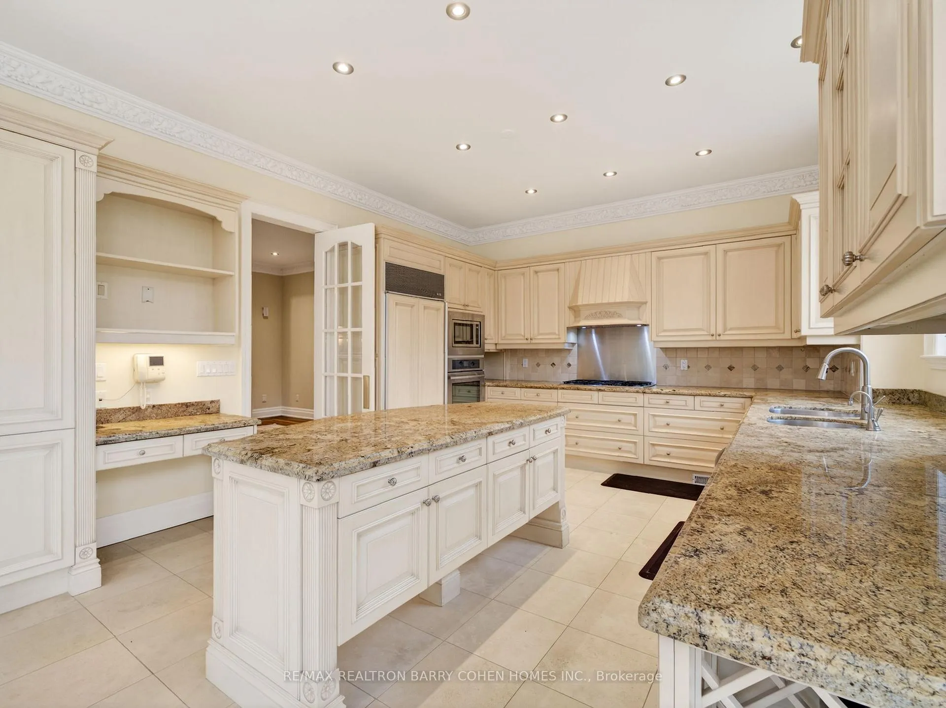 Photo 9 of 65 Thornbank Road, Vaughan, Uplands — HOMEH