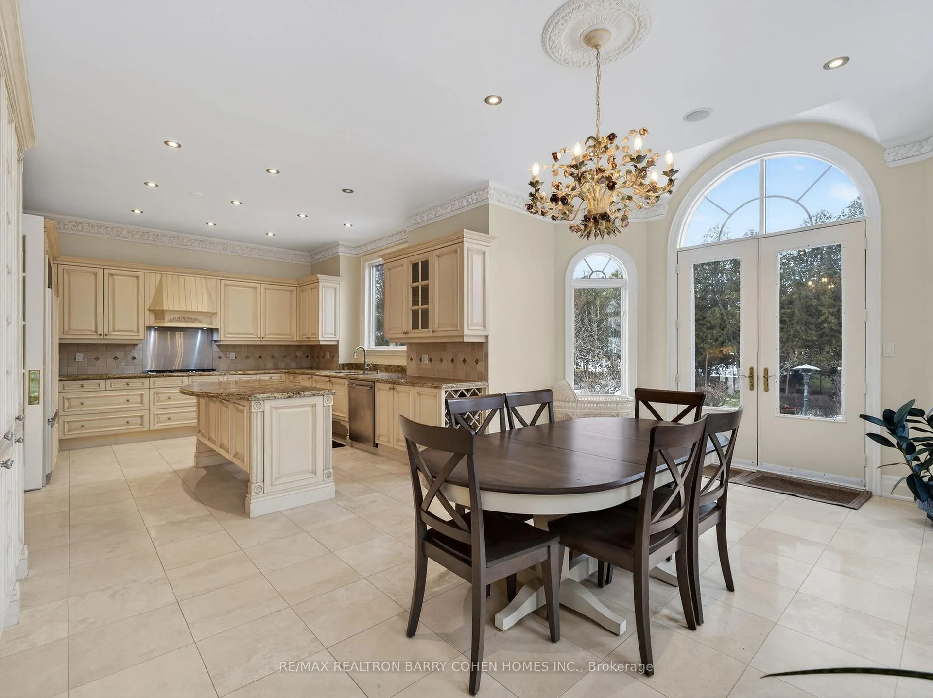 Photo 11 of 65 Thornbank Road, Vaughan, Uplands — HOMEH