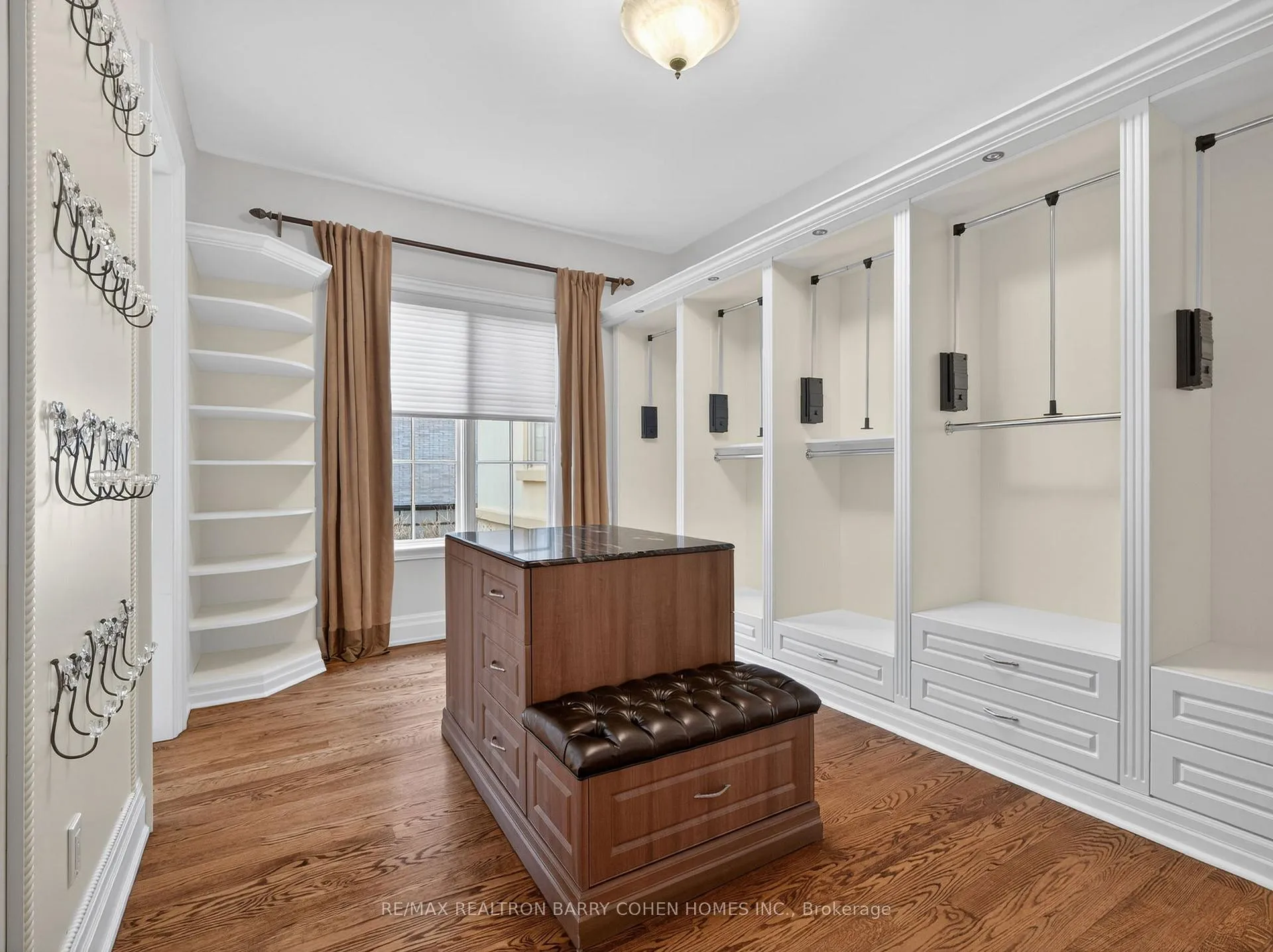 Photo 14 of 65 Thornbank Road, Vaughan, Uplands — HOMEH