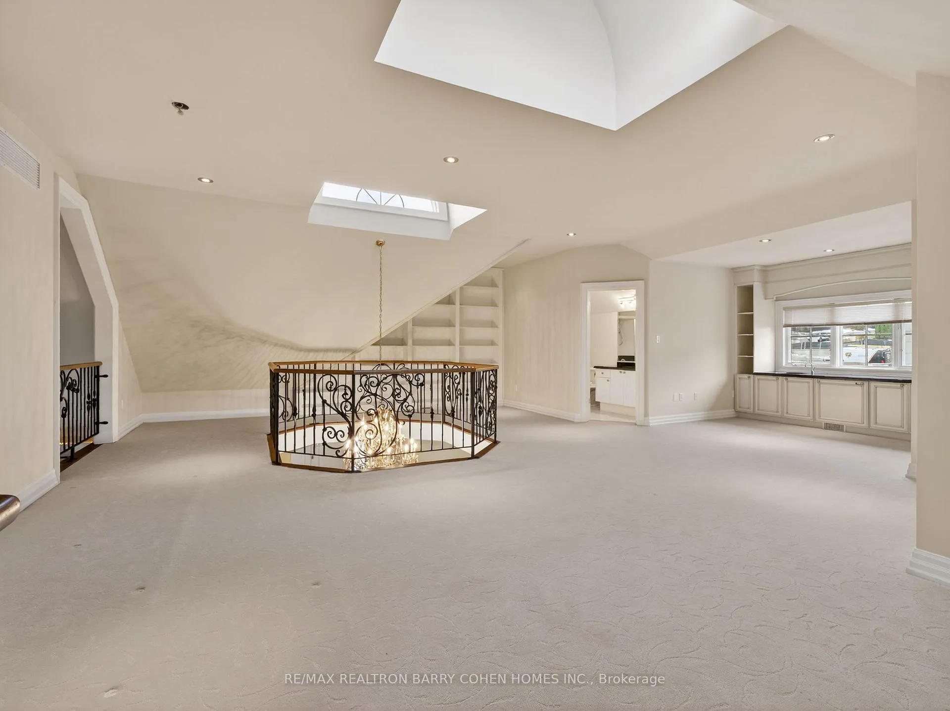 Photo 16 of 65 Thornbank Road, Vaughan, Uplands — HOMEH