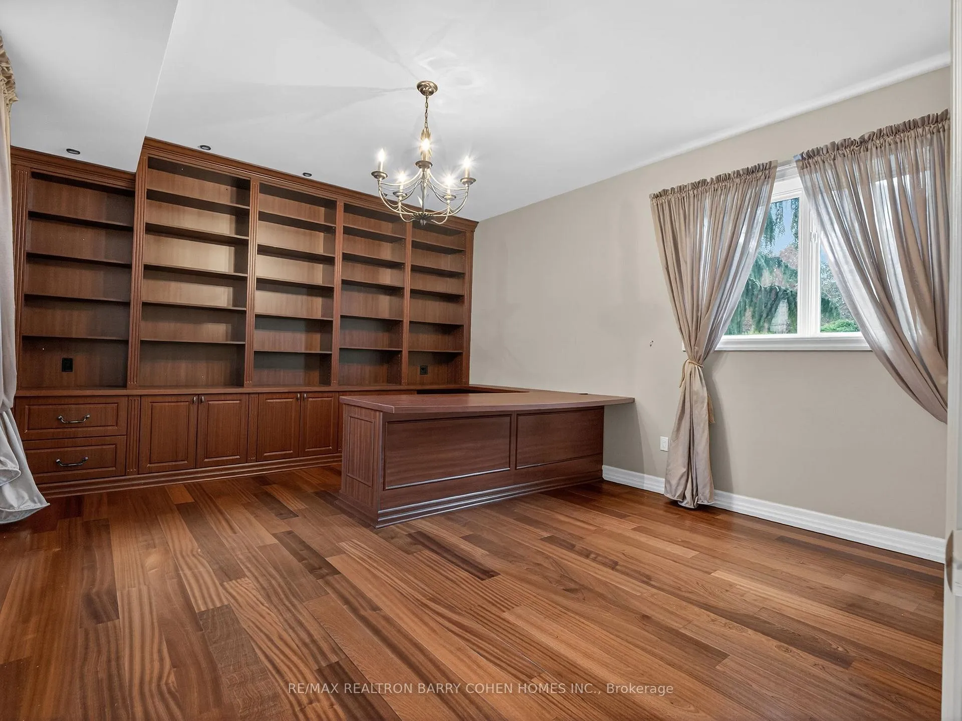 Photo 18 of 65 Thornbank Road, Vaughan, Uplands — HOMEH