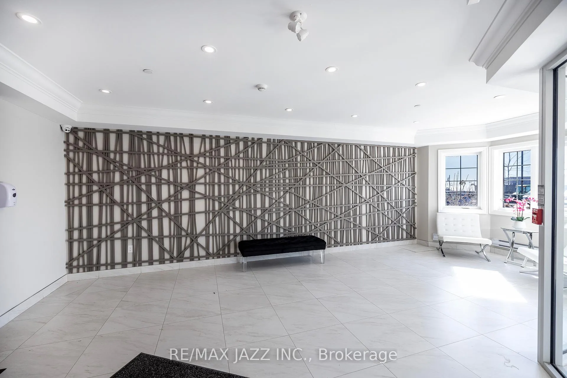 Photo 3 of Unit 412, 70 Shipway Avenue, Clarington, Newcastle — HOMEH
