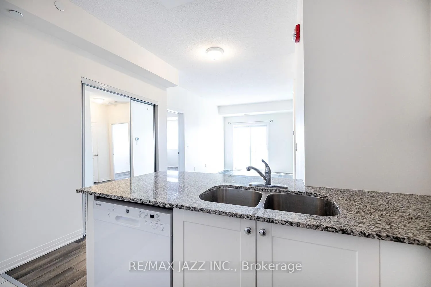 Photo 6 of Unit 412, 70 Shipway Avenue, Clarington, Newcastle — HOMEH