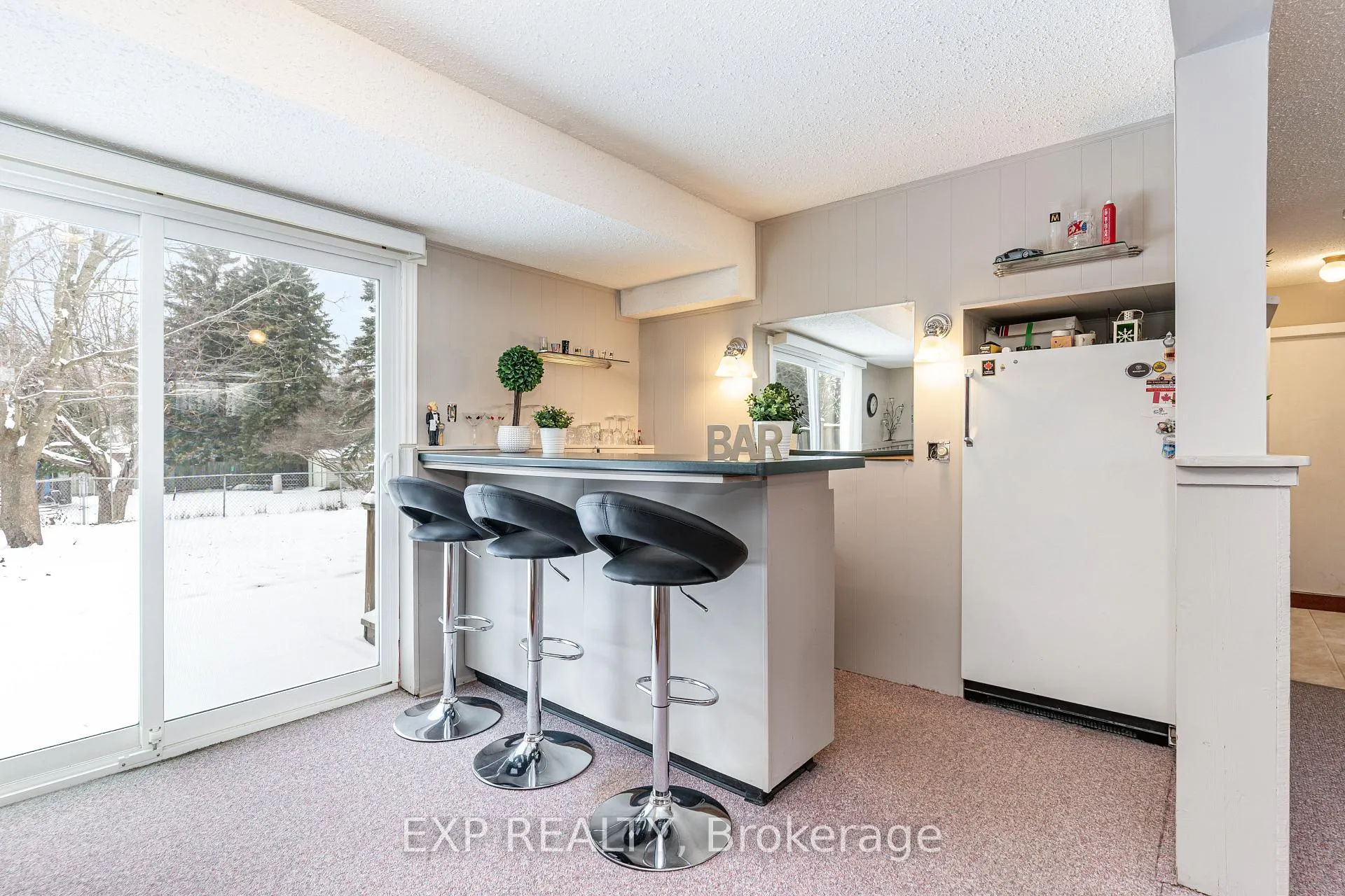 Photo 21 of 90 Penetanguishene Road, Barrie, North Shore — HOMEH