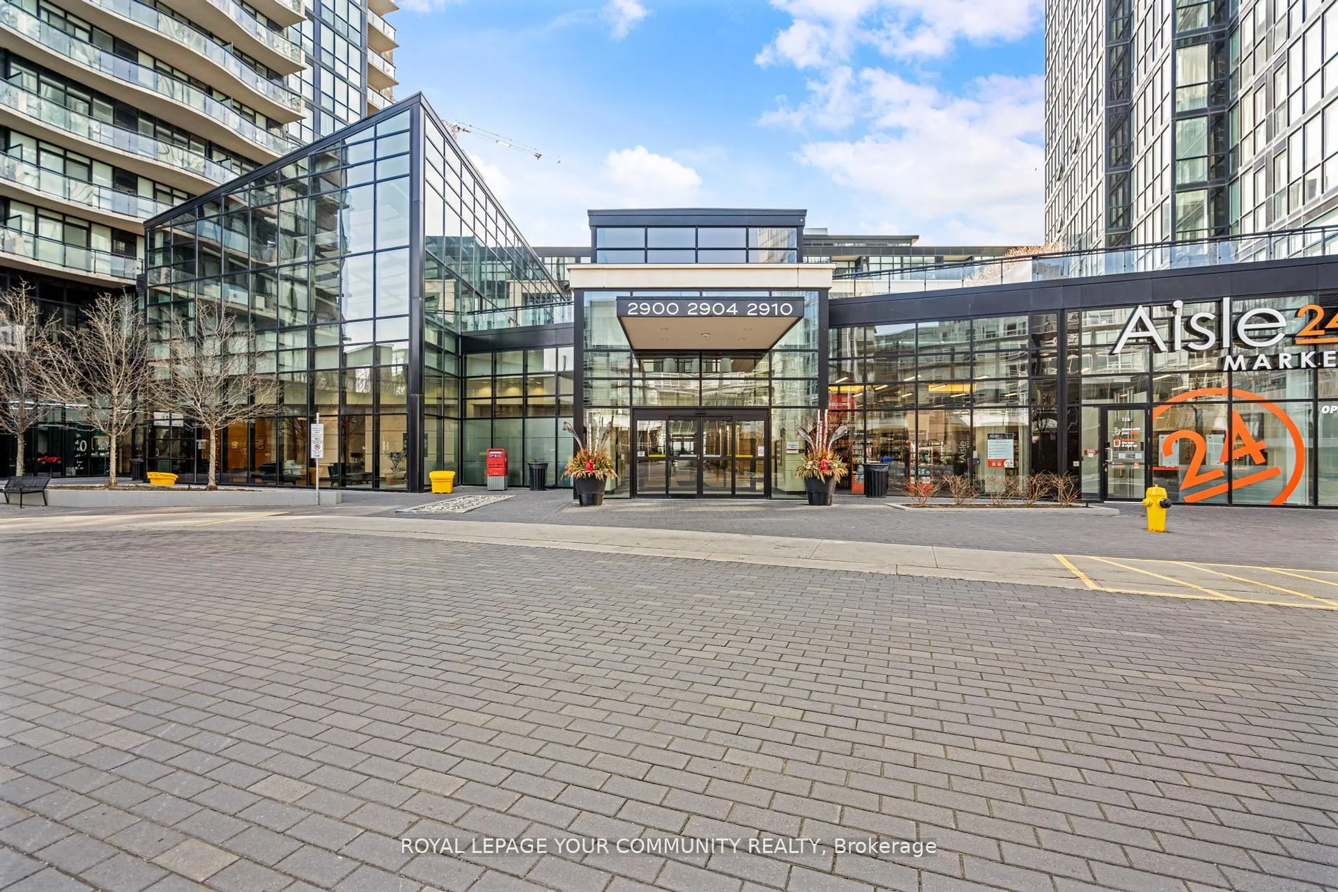 Photo 4 of Unit 1810, 2910 Highway 7 Road, Vaughan, Concord — HOMEH