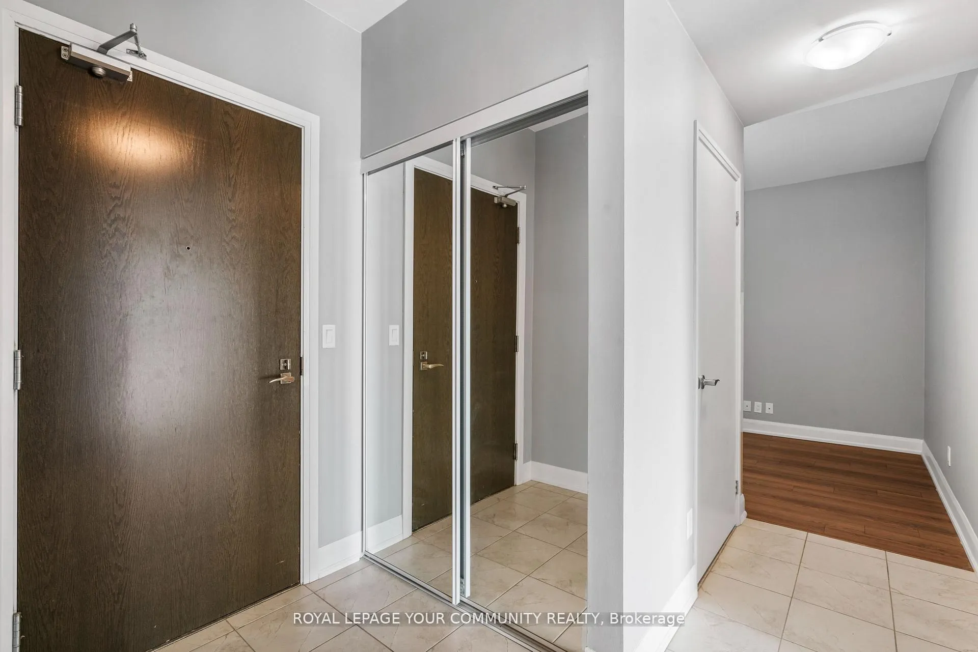 Photo 7 of Unit 1810, 2910 Highway 7 Road, Vaughan, Concord — HOMEH