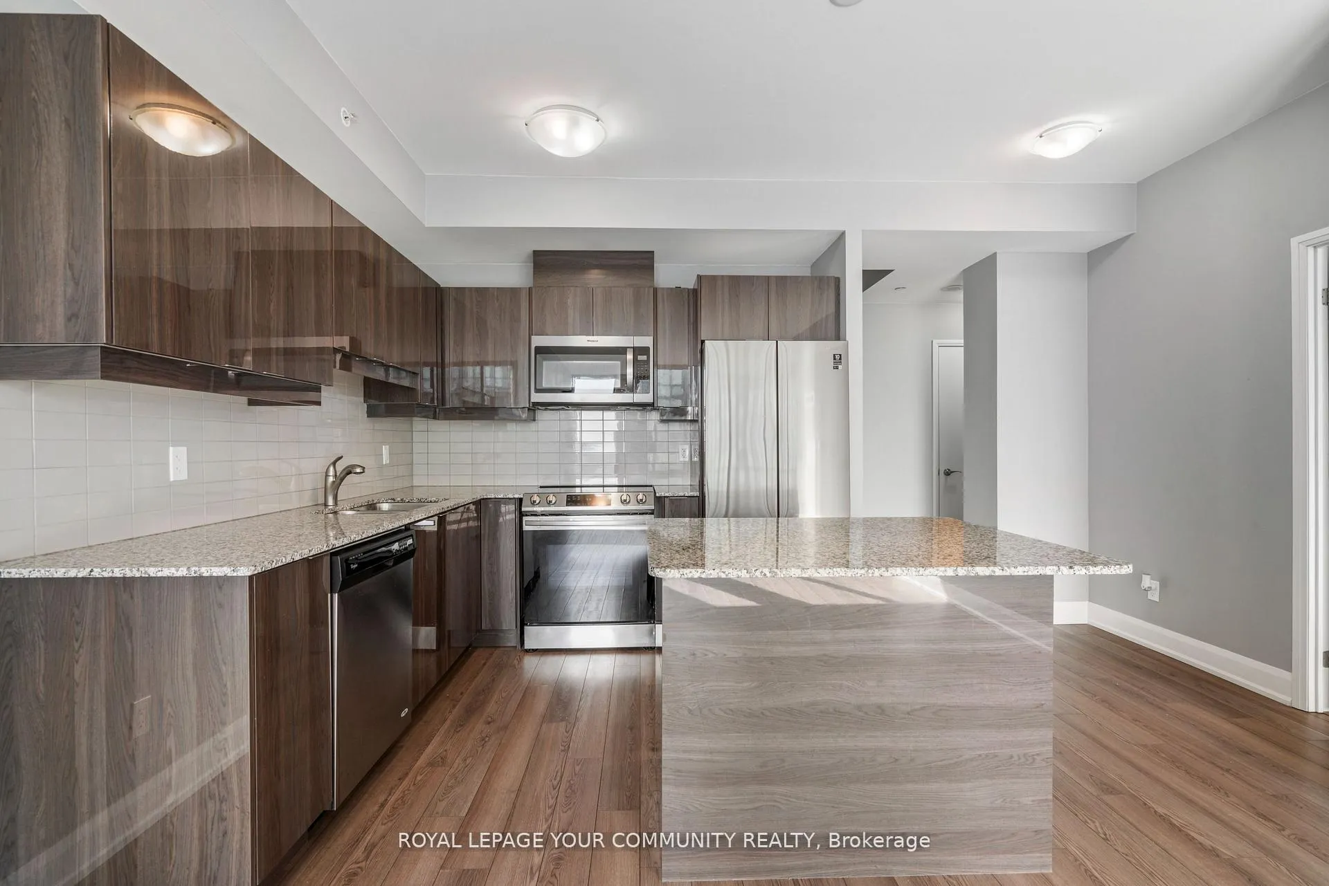 Photo 15 of Unit 1810, 2910 Highway 7 Road, Vaughan, Concord — HOMEH