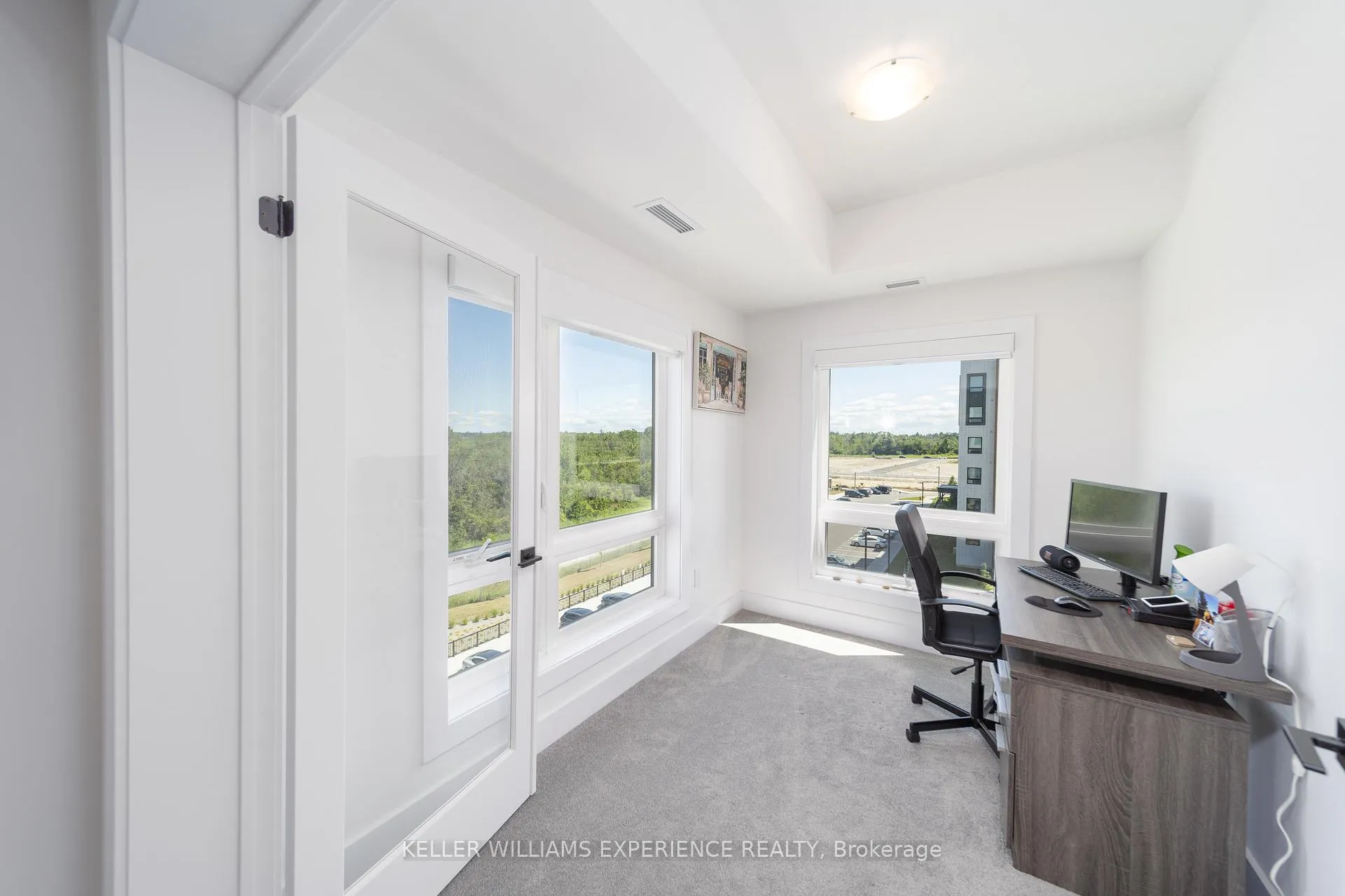 Photo 11 of Unit 401, 8 Culinary Lane, Barrie, Innis-Shore — HOMEH