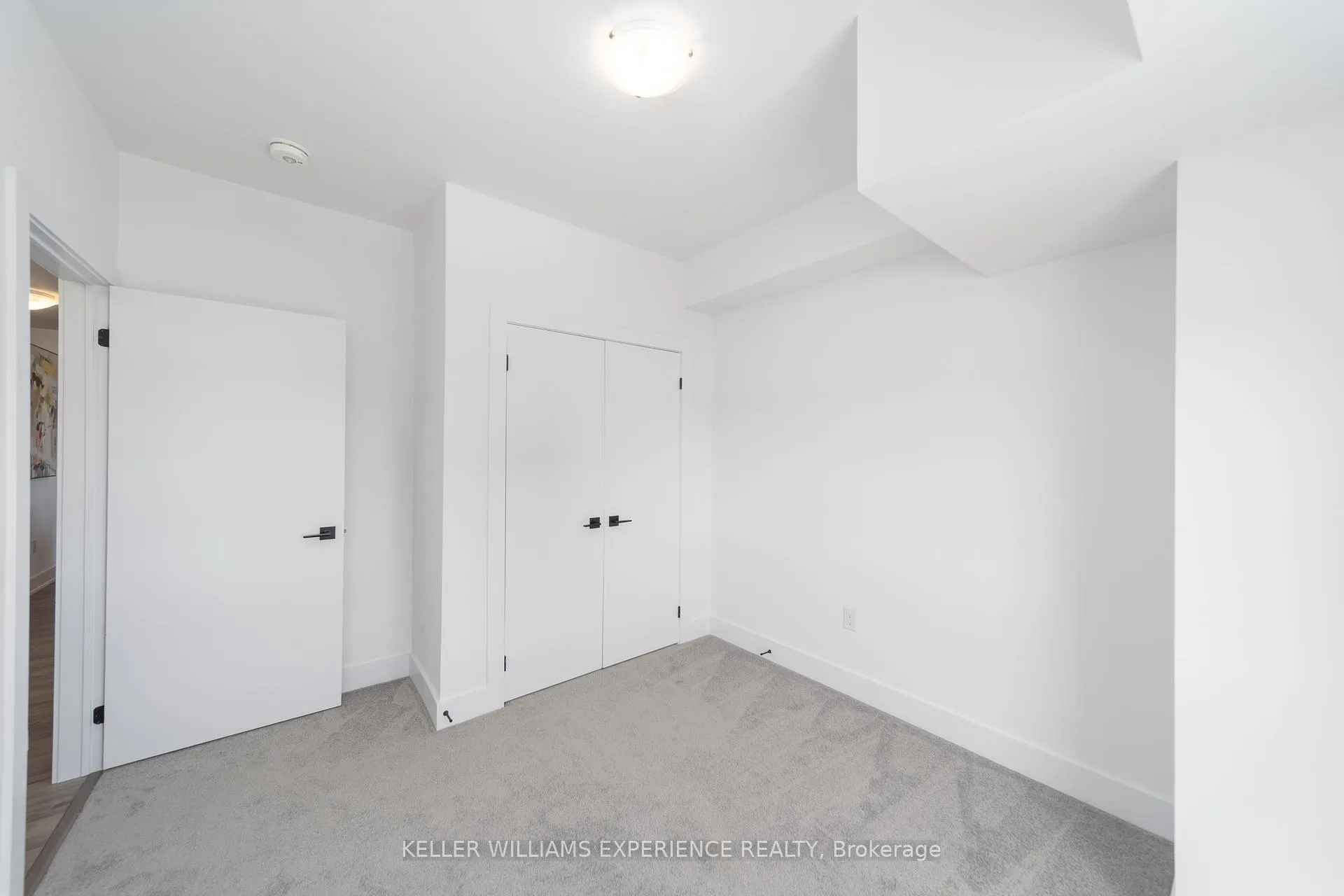 Photo 14 of Unit 401, 8 Culinary Lane, Barrie, Innis-Shore — HOMEH