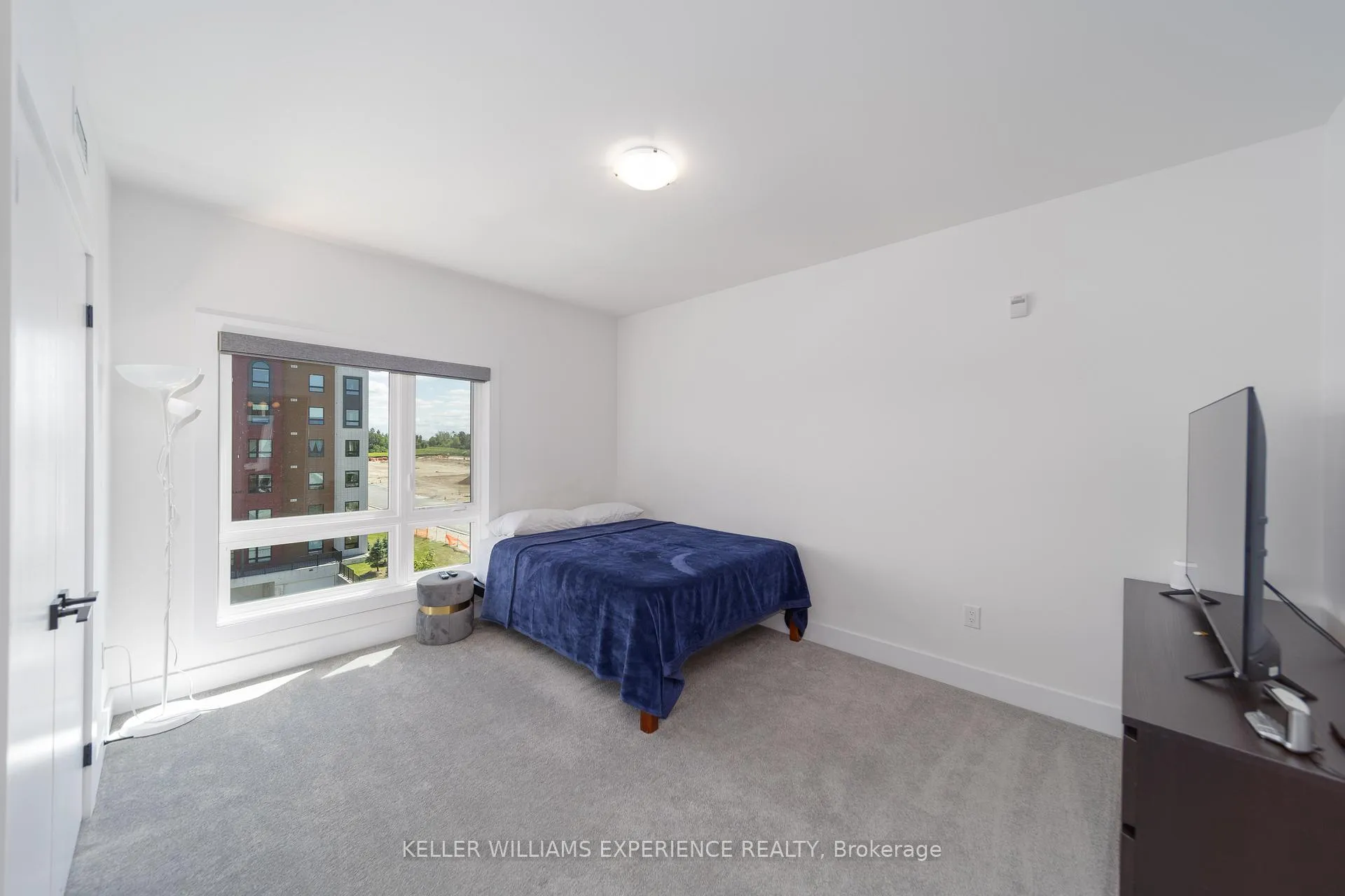 Photo 15 of Unit 401, 8 Culinary Lane, Barrie, Innis-Shore — HOMEH