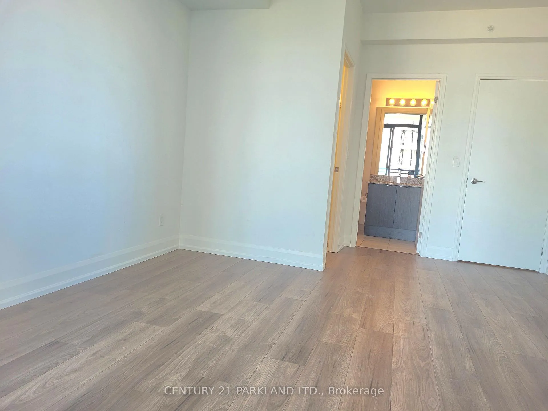 Photo 17 of Unit 1207, 2910 Highway 7 Road W, Vaughan, Concord — HOMEH