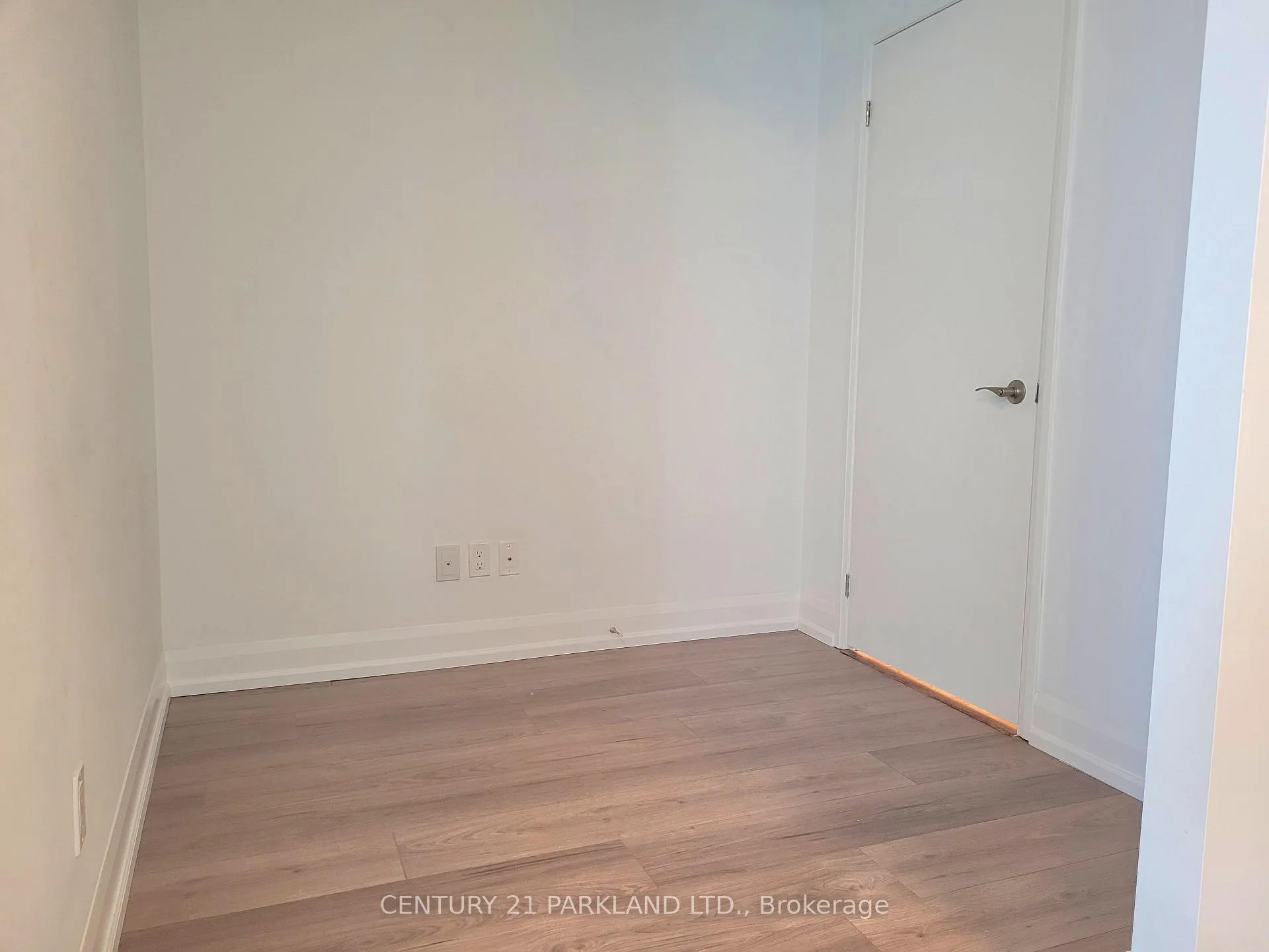 Photo 20 of Unit 1207, 2910 Highway 7 Road W, Vaughan, Concord — HOMEH