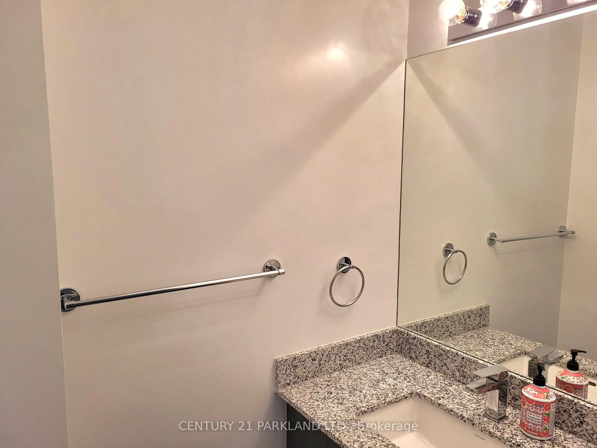 Photo 21 of Unit 1207, 2910 Highway 7 Road W, Vaughan, Concord — HOMEH