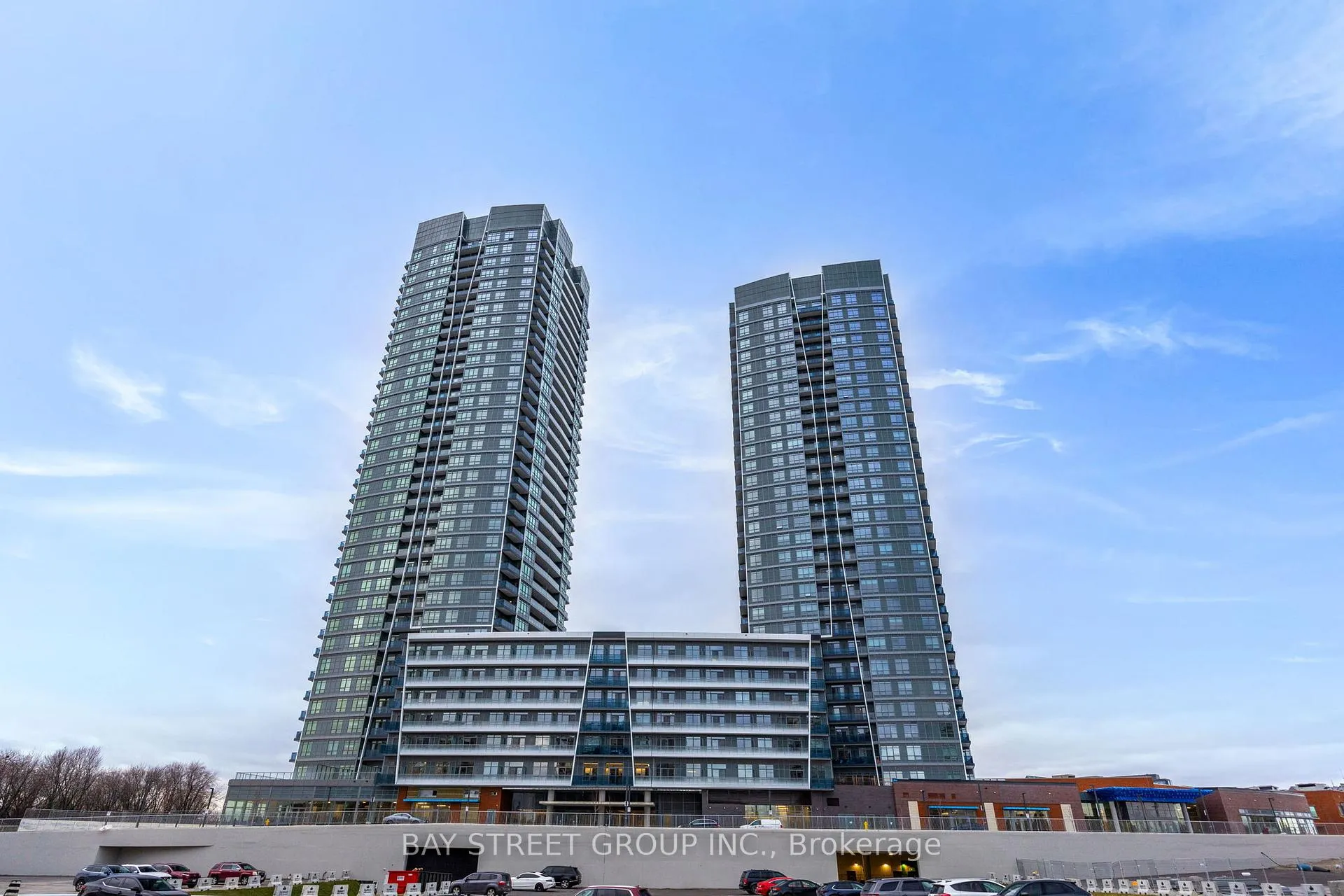 Photo 1 of Unit B-2803, 50 Upper Mall Way, Vaughan, Brownridge — HOMEH