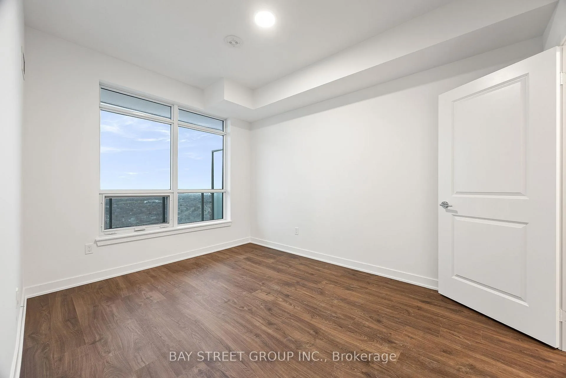 Photo 16 of Unit B-2803, 50 Upper Mall Way, Vaughan, Brownridge — HOMEH