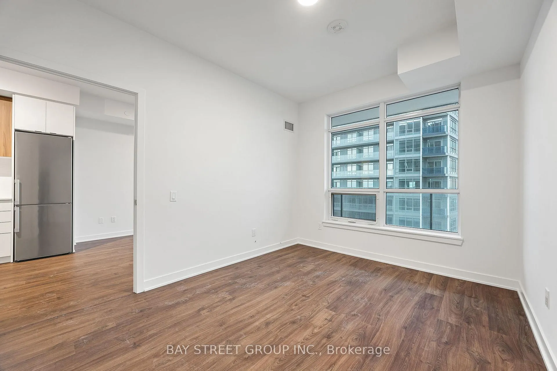 Photo 18 of Unit B-2803, 50 Upper Mall Way, Vaughan, Brownridge — HOMEH