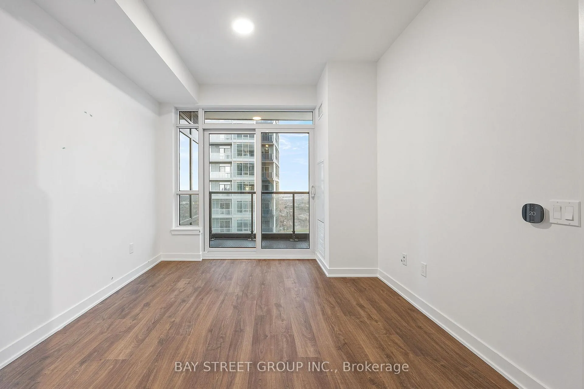 Photo 20 of Unit B-2803, 50 Upper Mall Way, Vaughan, Brownridge — HOMEH