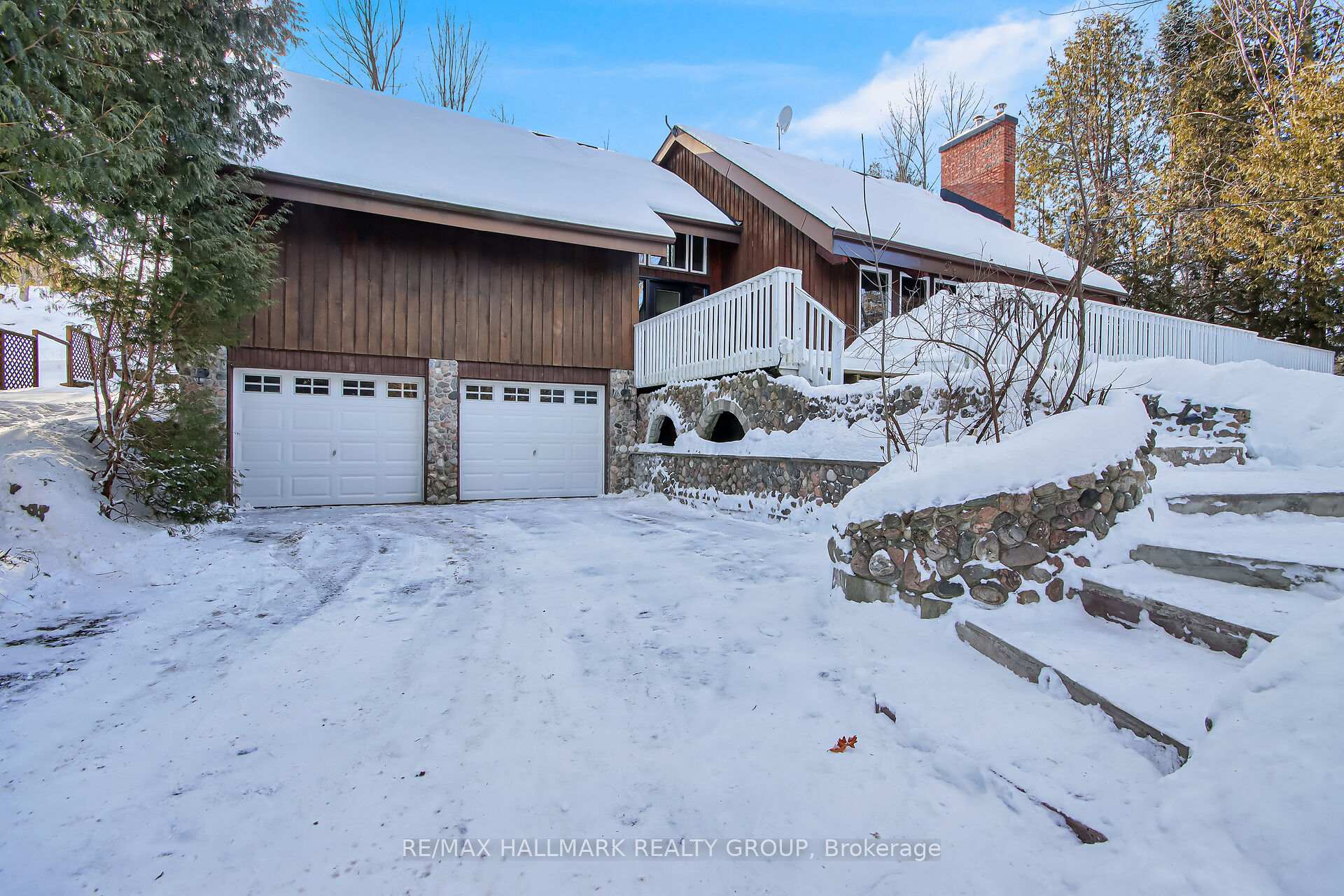 Photo 2 of 4723 Northwoods Drive, Ottawa, Constance Bay — HOMEH