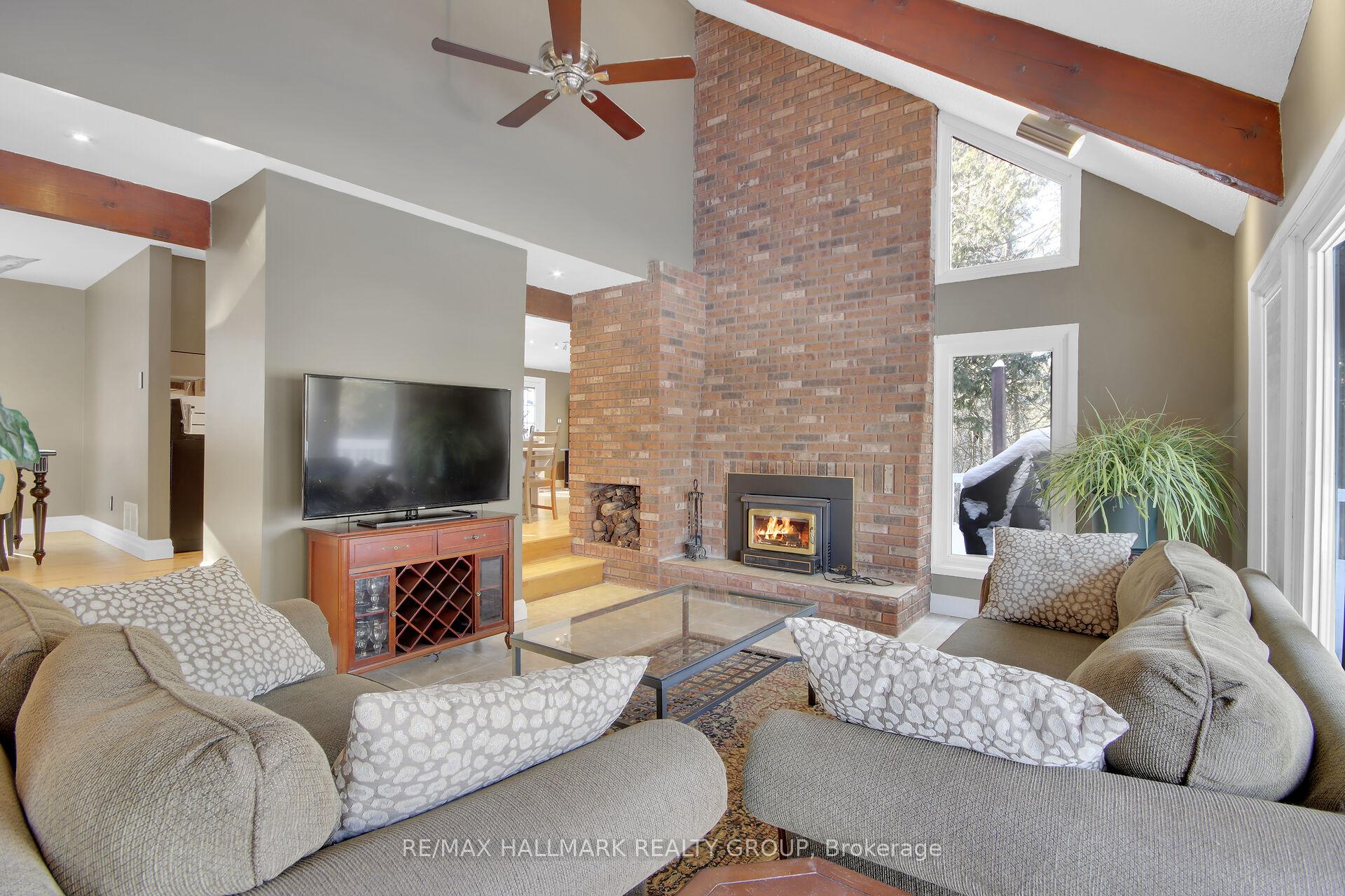 Photo 9 of 4723 Northwoods Drive, Ottawa, Constance Bay — HOMEH