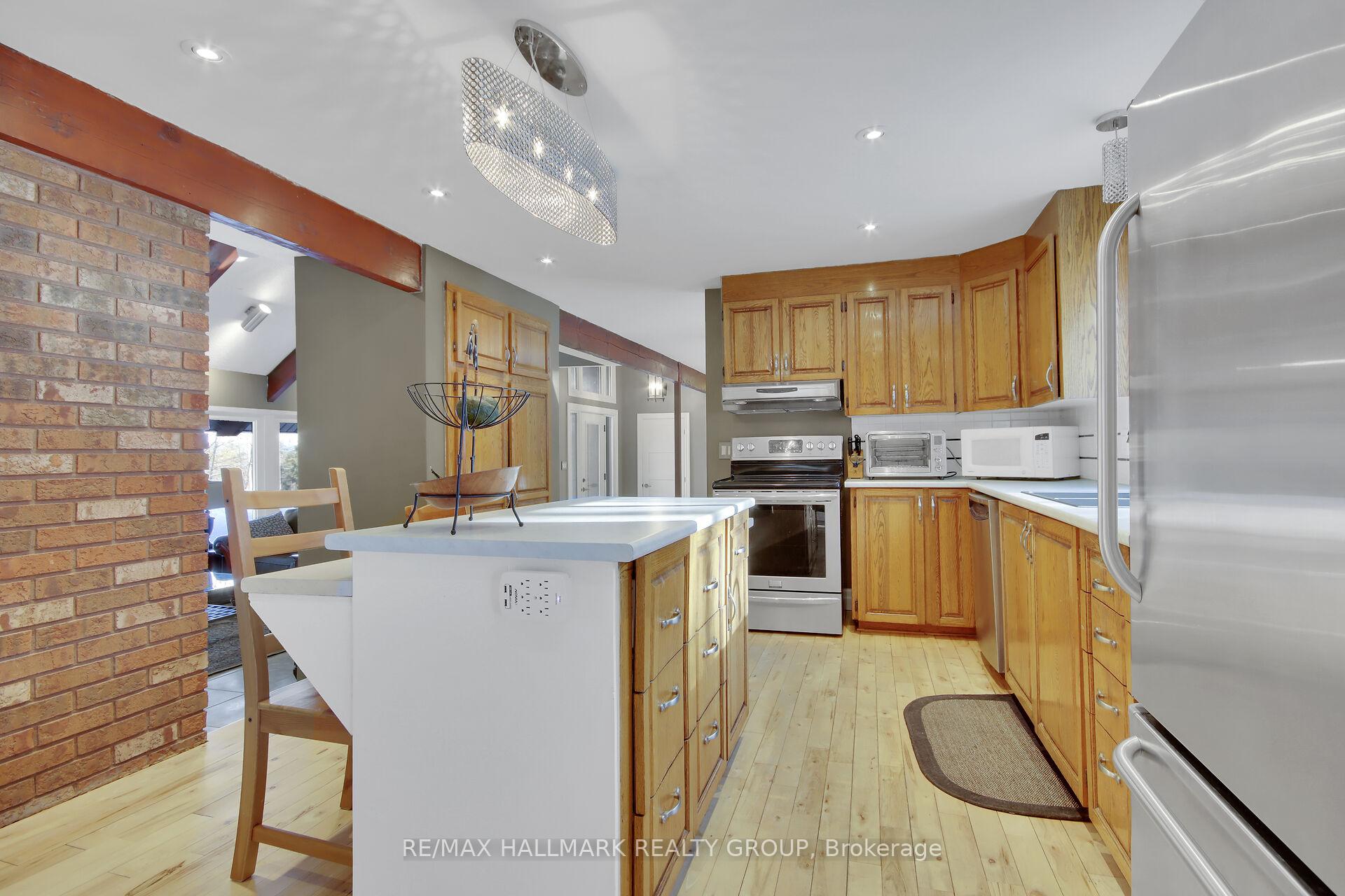 Photo 15 of 4723 Northwoods Drive, Ottawa, Constance Bay — HOMEH