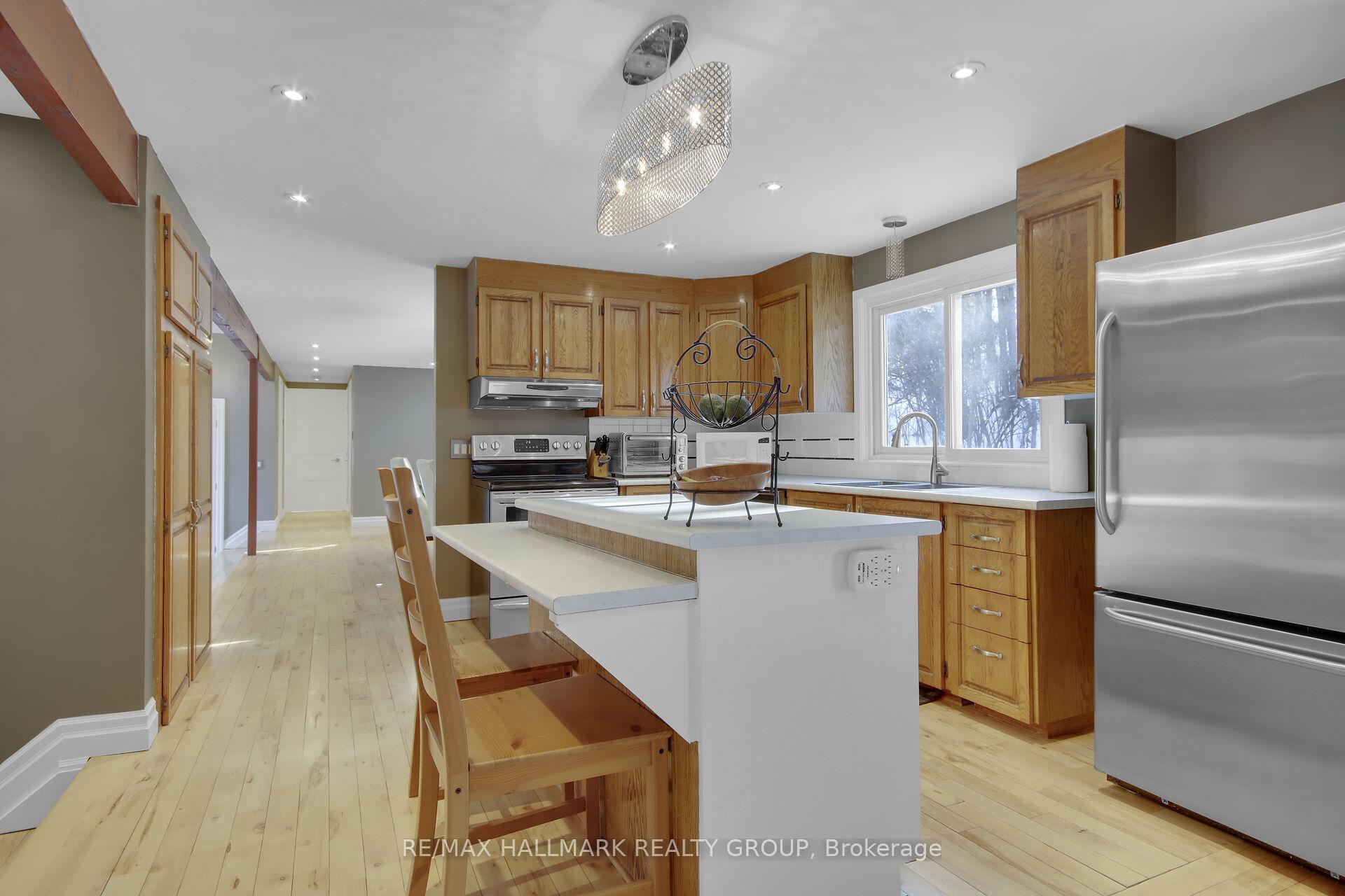 Photo 16 of 4723 Northwoods Drive, Ottawa, Constance Bay — HOMEH