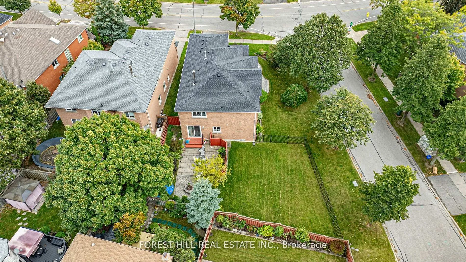 Photo 29 of 38 Worth Boulevard, Vaughan, Beverley Glen — HOMEH