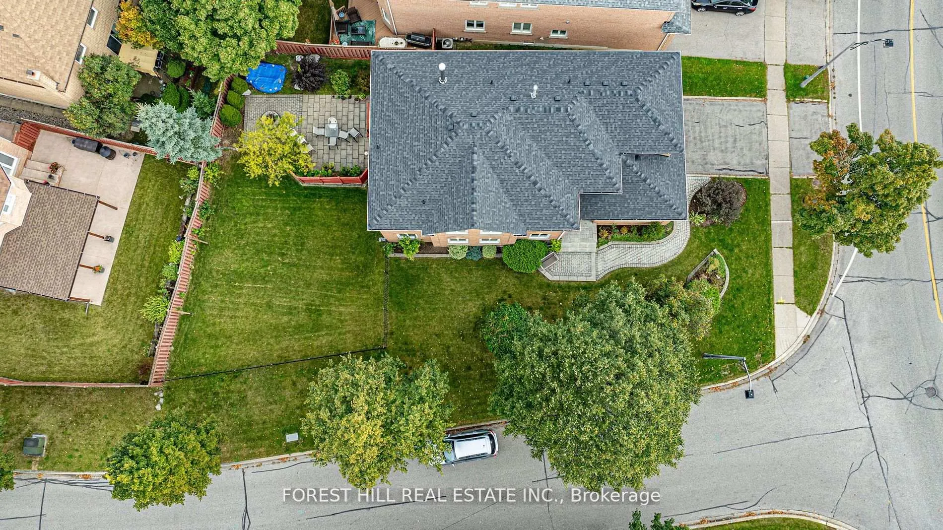 Photo 31 of 38 Worth Boulevard, Vaughan, Beverley Glen — HOMEH