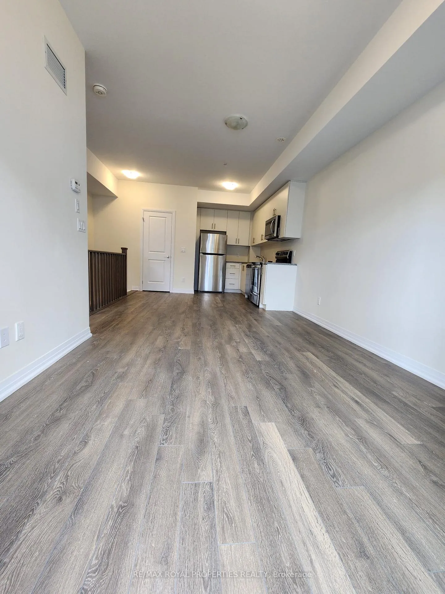 Photo 6 of Unit 718, 2635 William Jackson Drive, Pickering, Rural Pickering — HOMEH