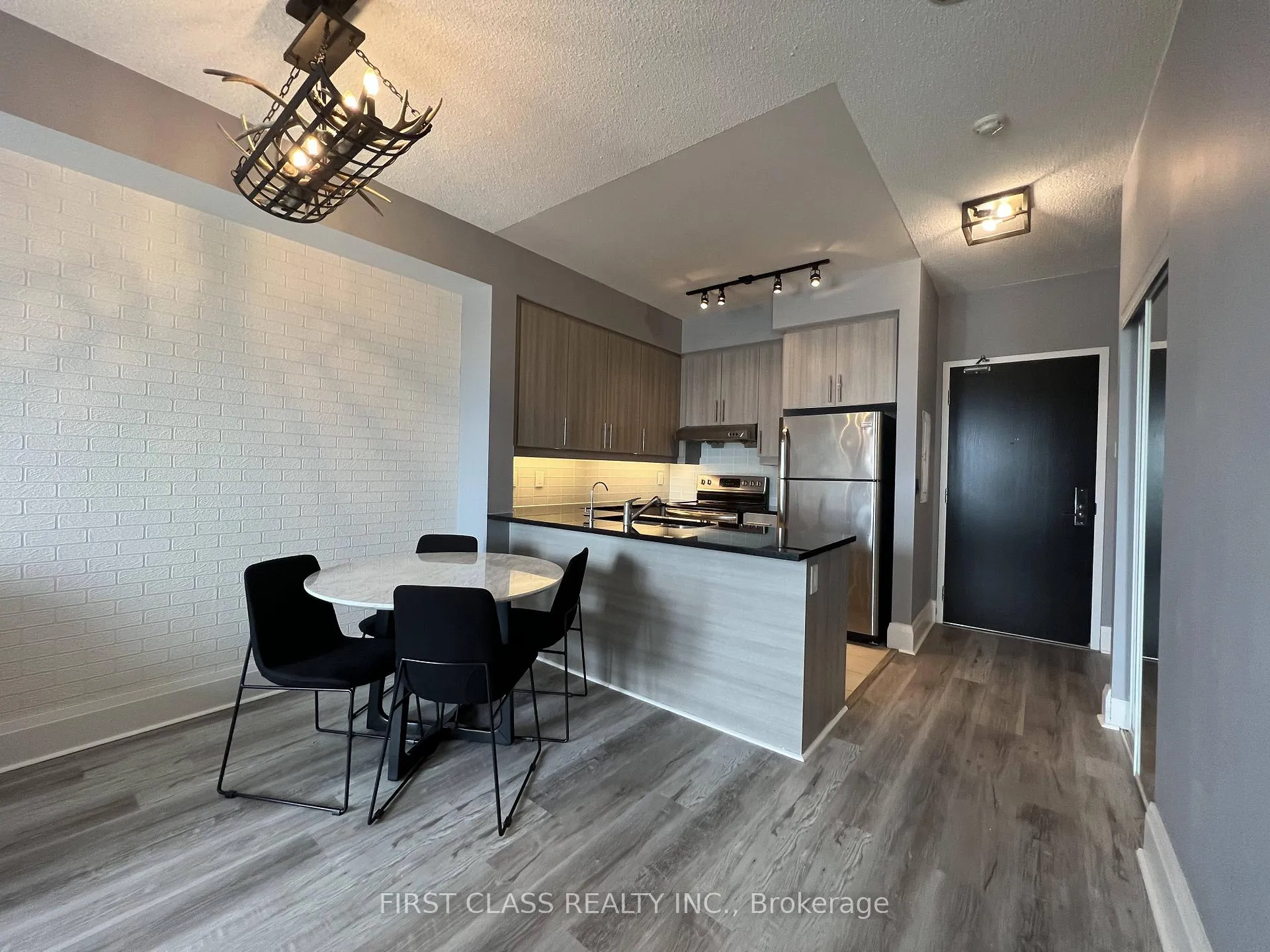 Photo 1 of Unit 819, 8110 Birchmount Road, Markham, Unionville — HOMEH