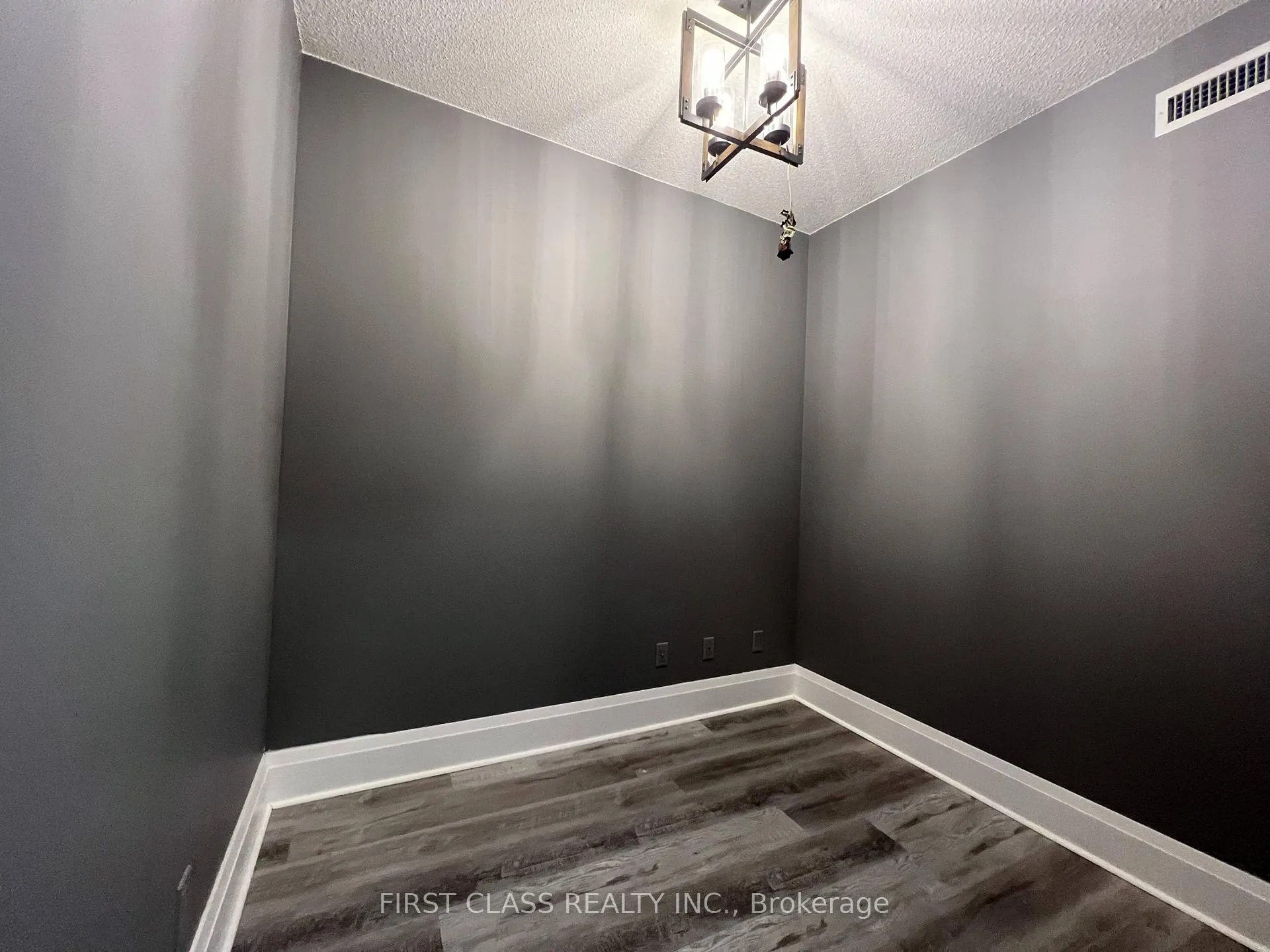 Photo 9 of Unit 819, 8110 Birchmount Road, Markham, Unionville — HOMEH