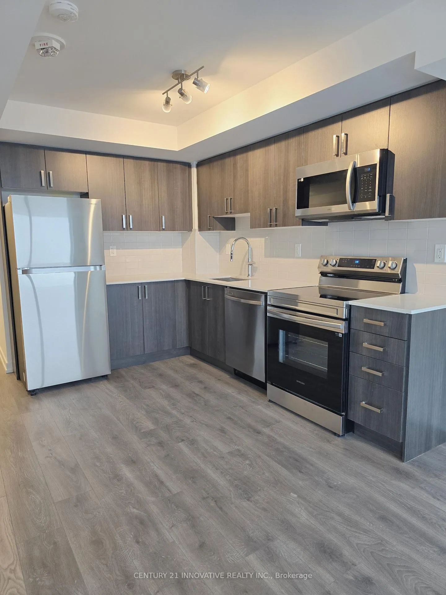 Photo 2 of Unit 1409, 1435 Celebration Drive, Pickering, Bay Ridges — HOMEH